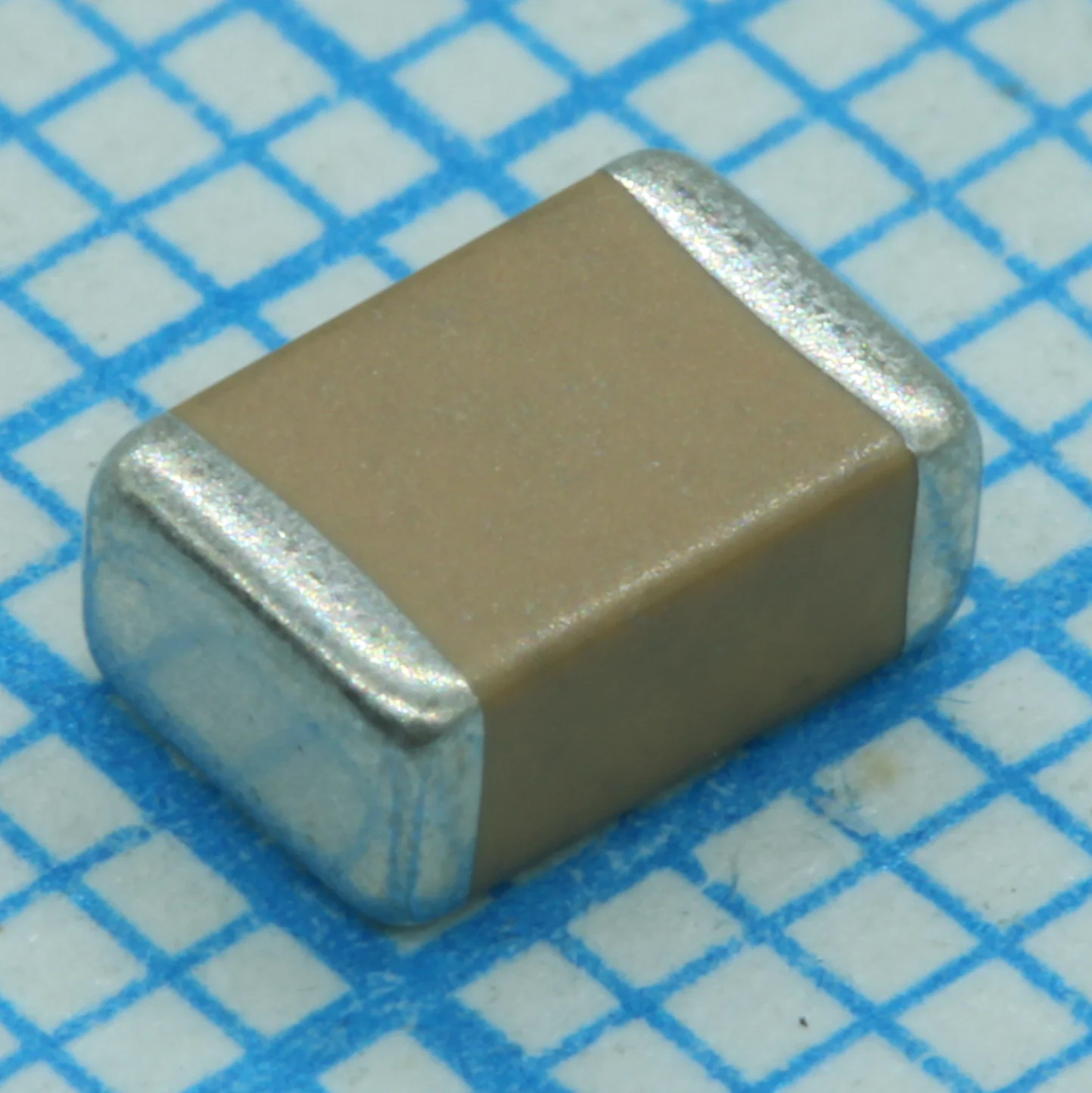 18125C225KAT2A - Керамический ЧИП-конденсатор 1812 X7R 2.2мкФ ±10% 50В