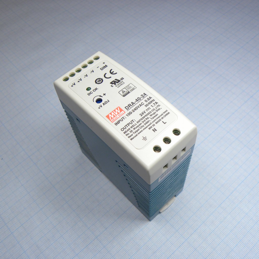 DRA-40-24 - Преобразователь AC-DC на DIN-рейку  40.8Вт, выход 24В/1.7A, рег. вых 24…30В, димминг 3 в 1, вход 90...264В AC, 47...63Гц, 127...370В DC, изоляция 3000В AC, на DIN рейку, 40х90х100 мм, -30...+70°С