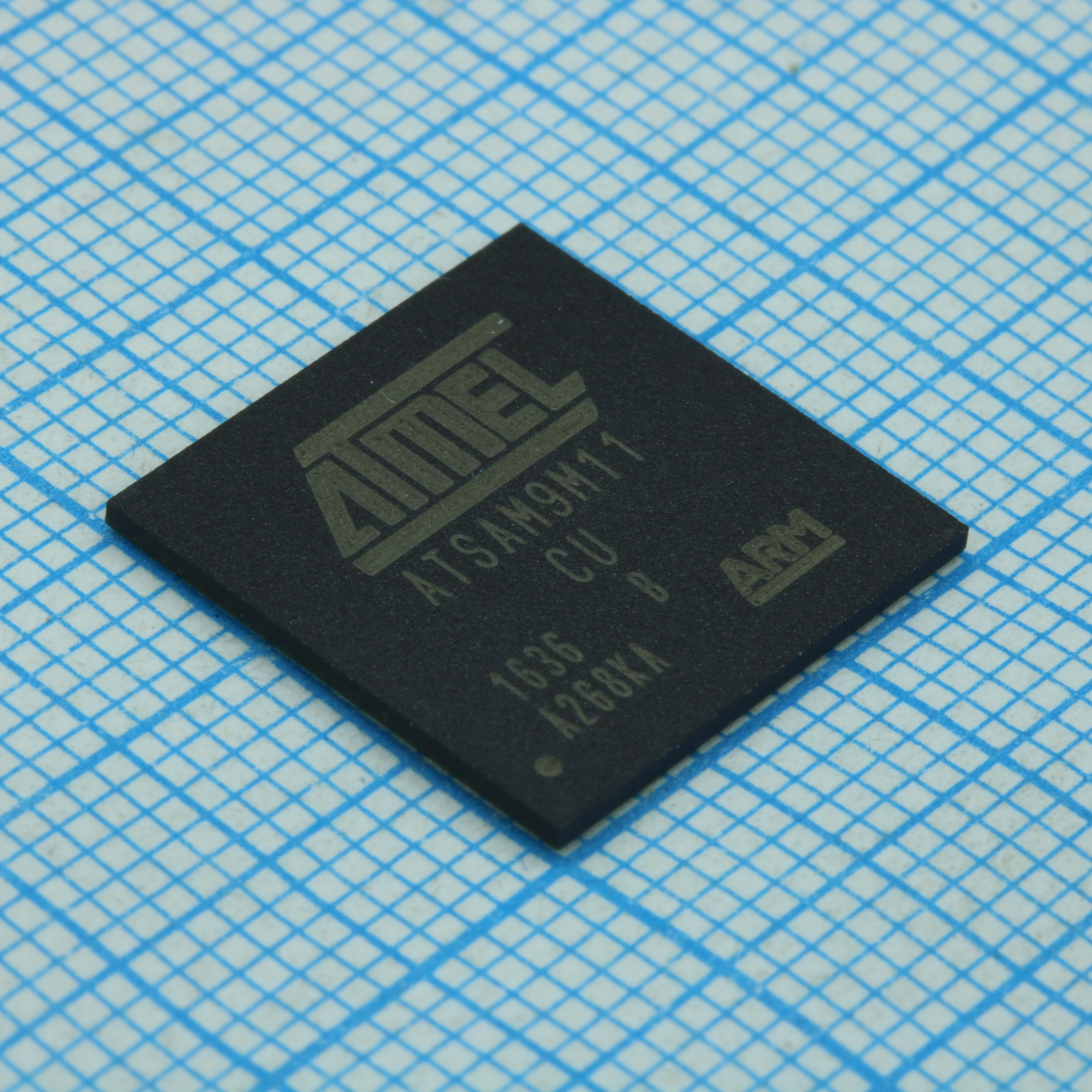 AT91SAM9M11B-CU - Микроконтроллер ядро ARM9 64Кбайт ПЗУ 324TFBGA