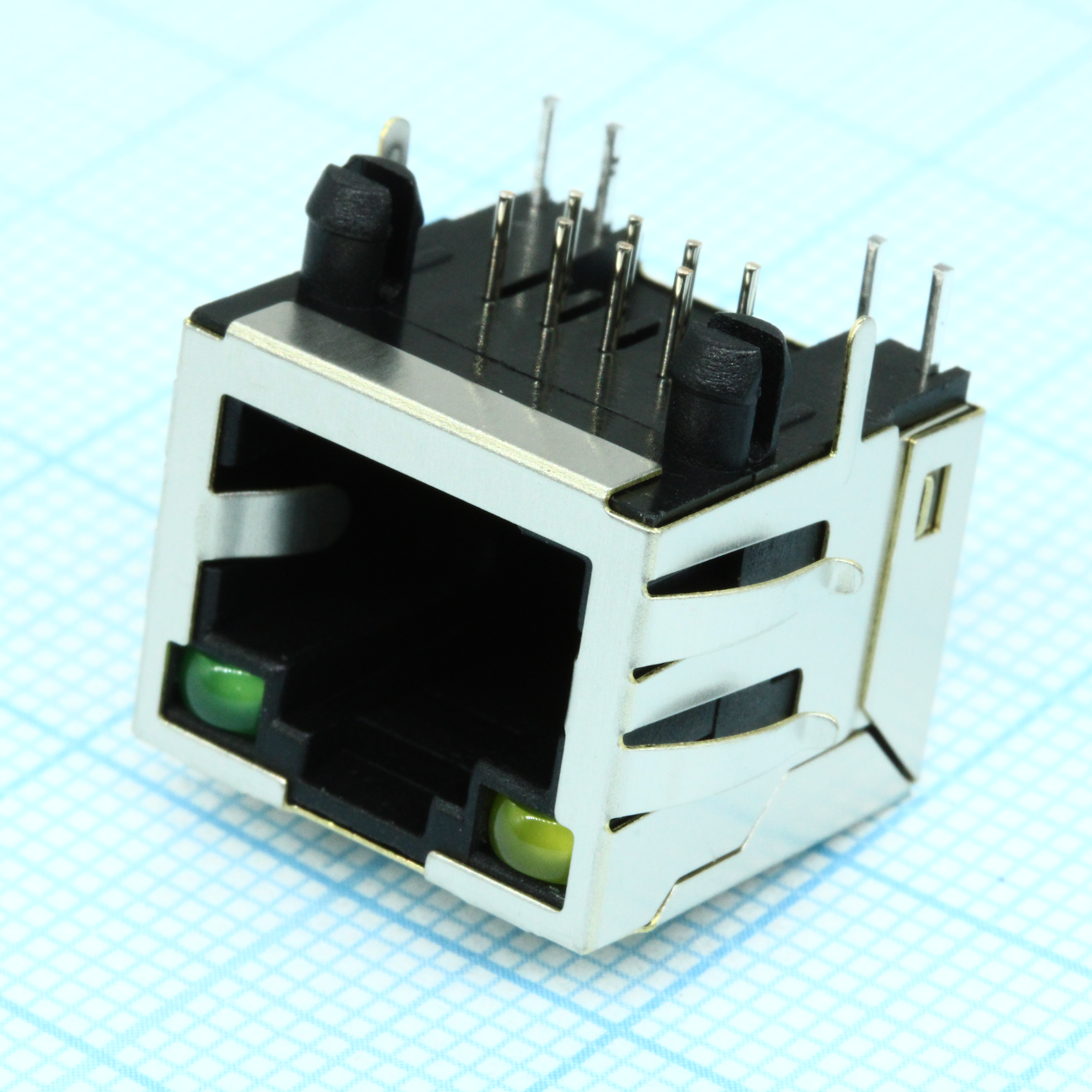 TRJE101AGNL - Разъем экран. "гнездо" RJ-45, 2 верх. светодиод. (лев.желт./прав.зел.), с лепестк., от - 40 до + 85 гр.C, пр. угол на плату, Lк. = 15.8 мм  (аналог RJHSE-5381*/ TJ18-L8P8C-4* Lк. = 15.8мм/ 615008137421*)