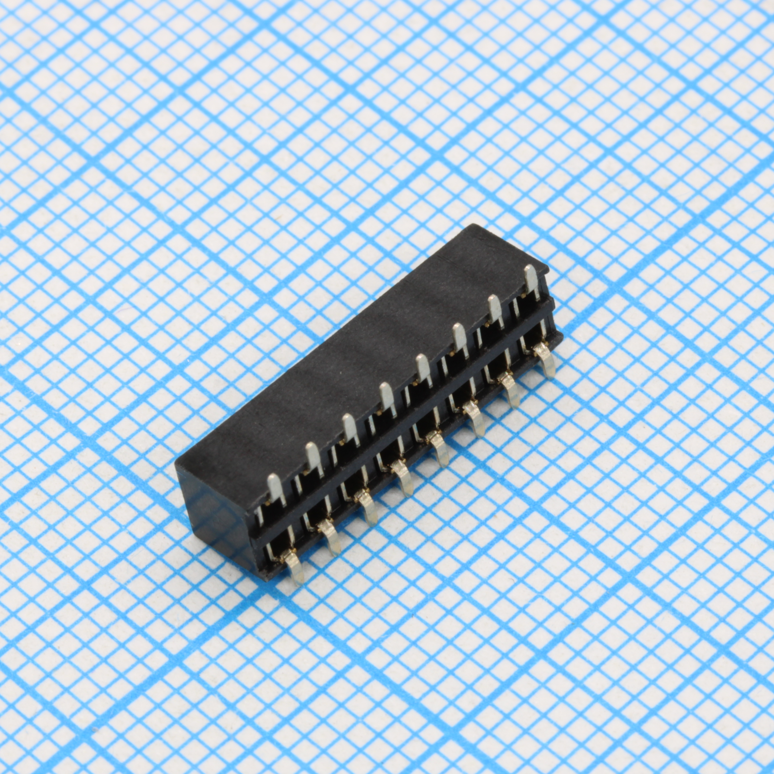 DS1026-09-2X8S8BSXBX - гнездо на плату 2 ряда по 8 контактов шаг 2мм smd