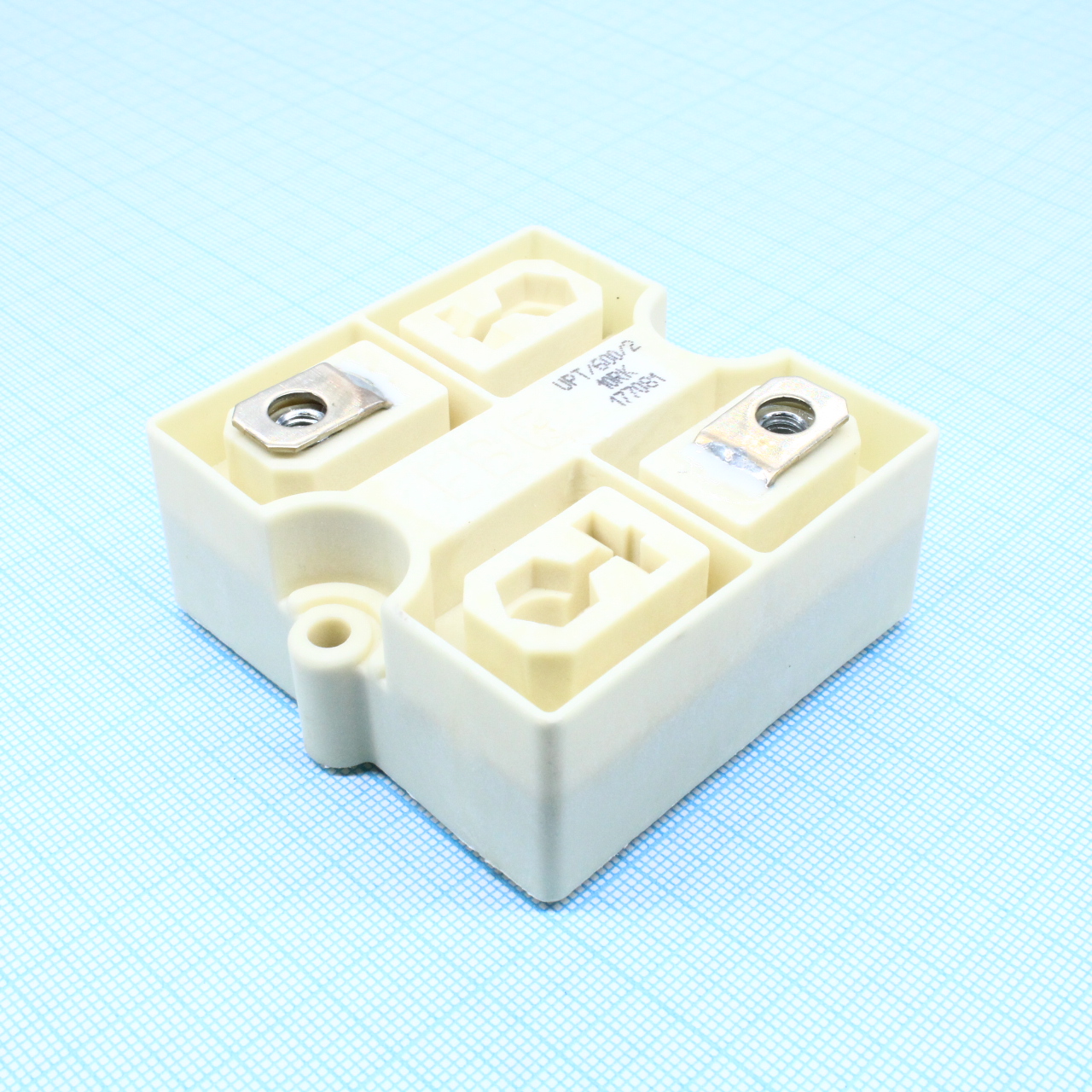 UPT 600-2  10R ±10% - Резистор силовой безиндуктивный 600W, 10 Ohm ±10%