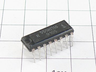 Микросхема К555КП18