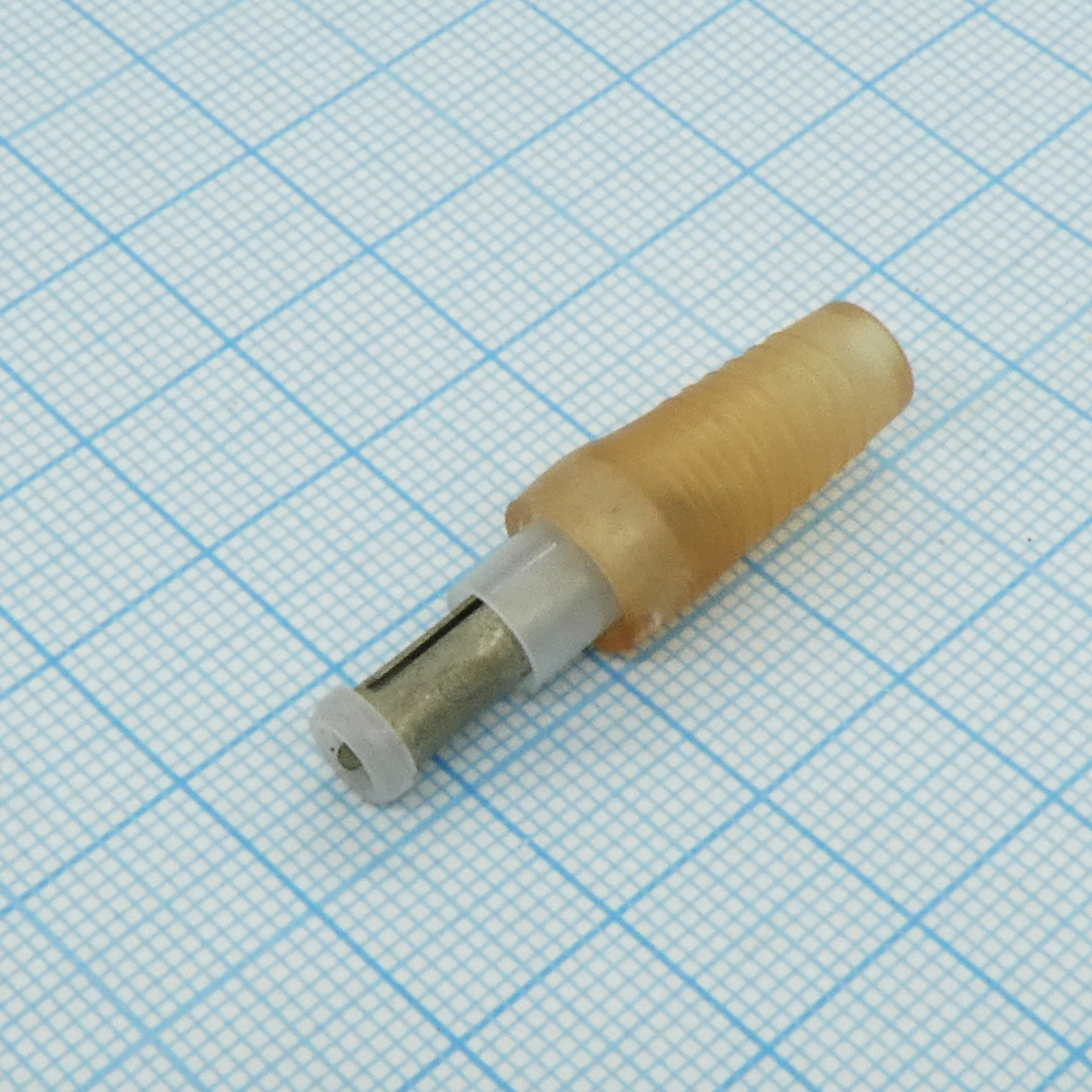 ШС - Двухполюсное гнездо на кабель