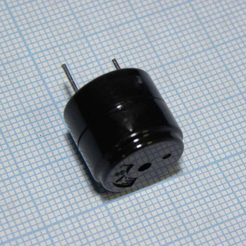 EFM-210A - 83дБ/5В/15мА диаметр 15.4мм генератор 4кГц