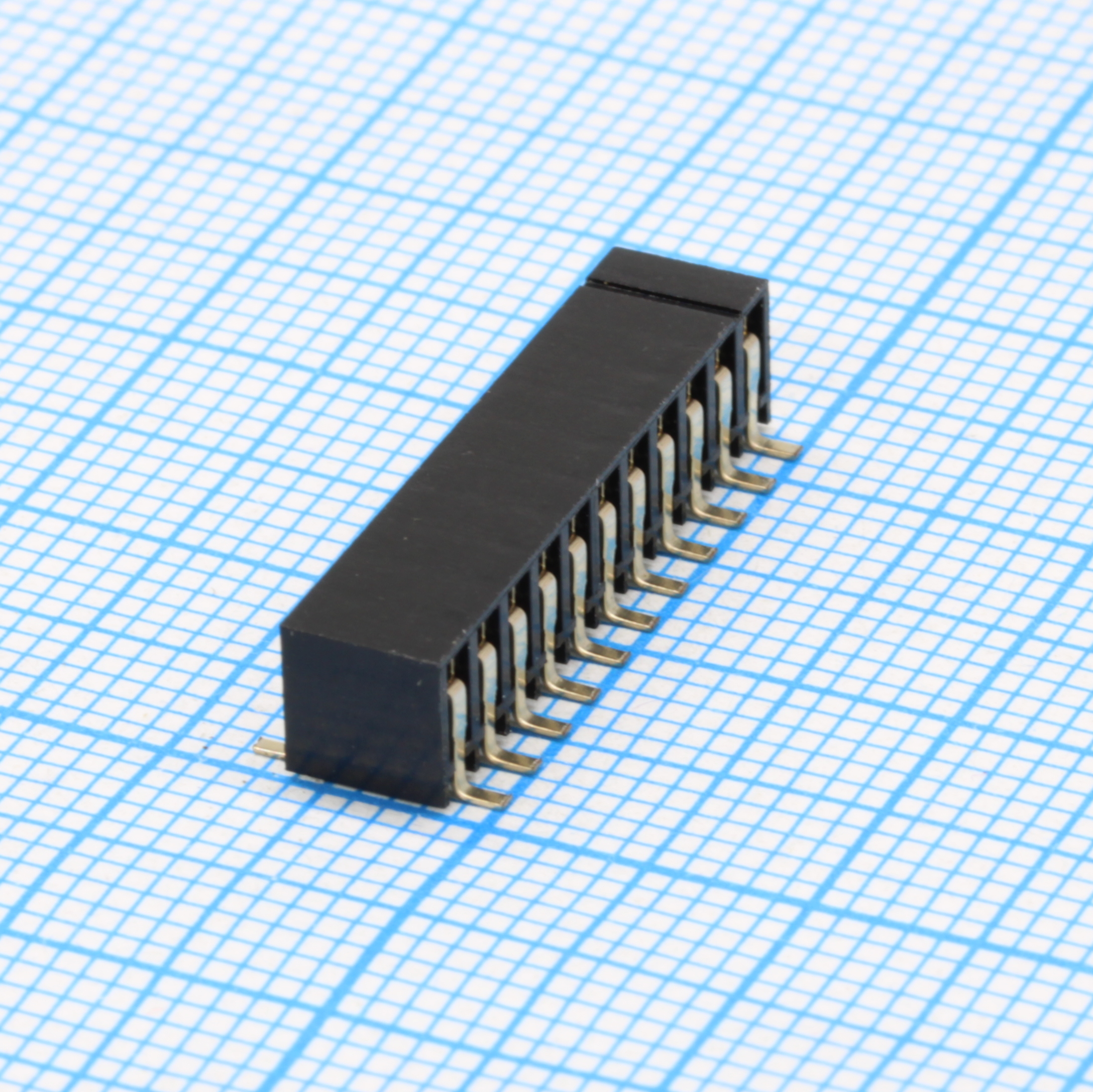 DS1026-14-2X11S8BS - Разъем на плату 2х11 контактов шаг 2,00мм угловой SMT