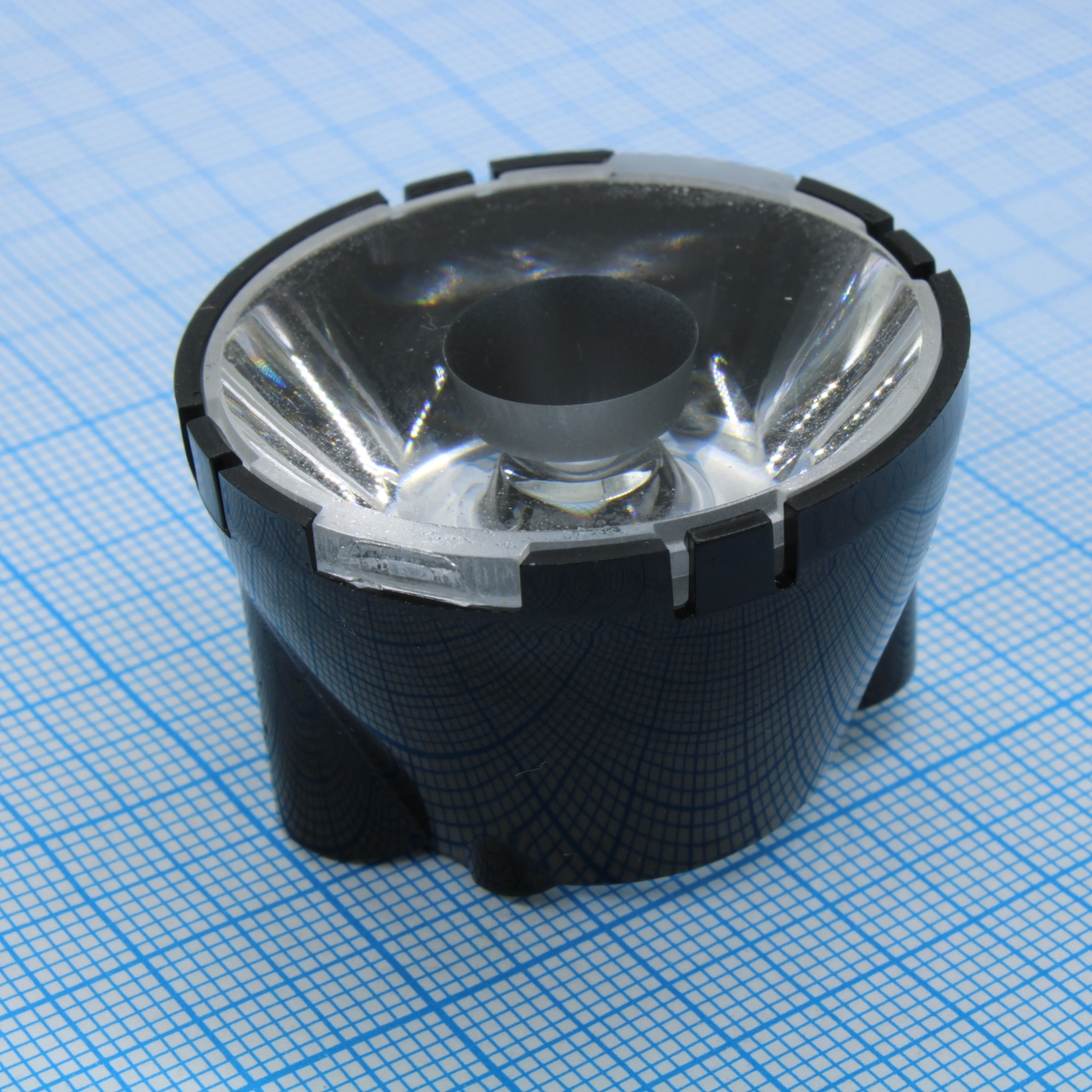 ASH38D24H5D - Линза с креплением под винт для светодиода 3535/3030/Nichia 219, ~5°,  D=38mm  H:24mm, PMMA