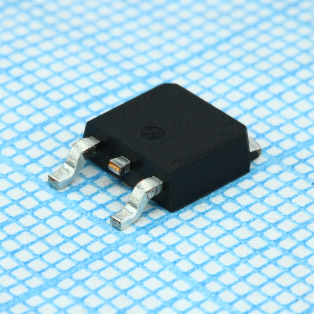 IRLR024NTRPBF - Транзистор полевой MOSFET N-канальный 55В 17А 38Вт