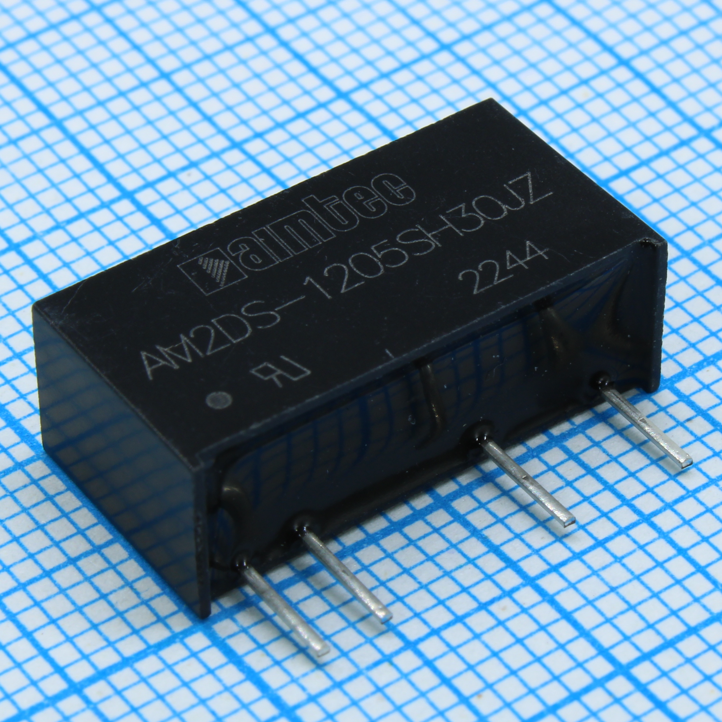 AM2DS-1205SH30JZ - DC/DC, 2Вт, вход 10.8…13.2В, выход 5В/0.04…0.4А, изоляция 3000В DC, КПД 82%, максимальная емкостная нагрузка не более 2400мкФ, SIP7, 19.65x7.05x10.16мм, -40…105°C, пластик
