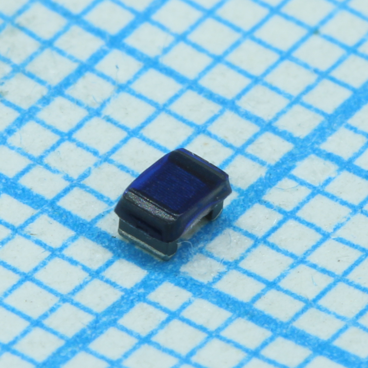 AISC0805F-1R0J-0.25A - Проволочная SMD индуктивность на ферритовом сердечнике 7.96МГц 1мкГн ±5% 250мА RDC 0.5Ом 20Q