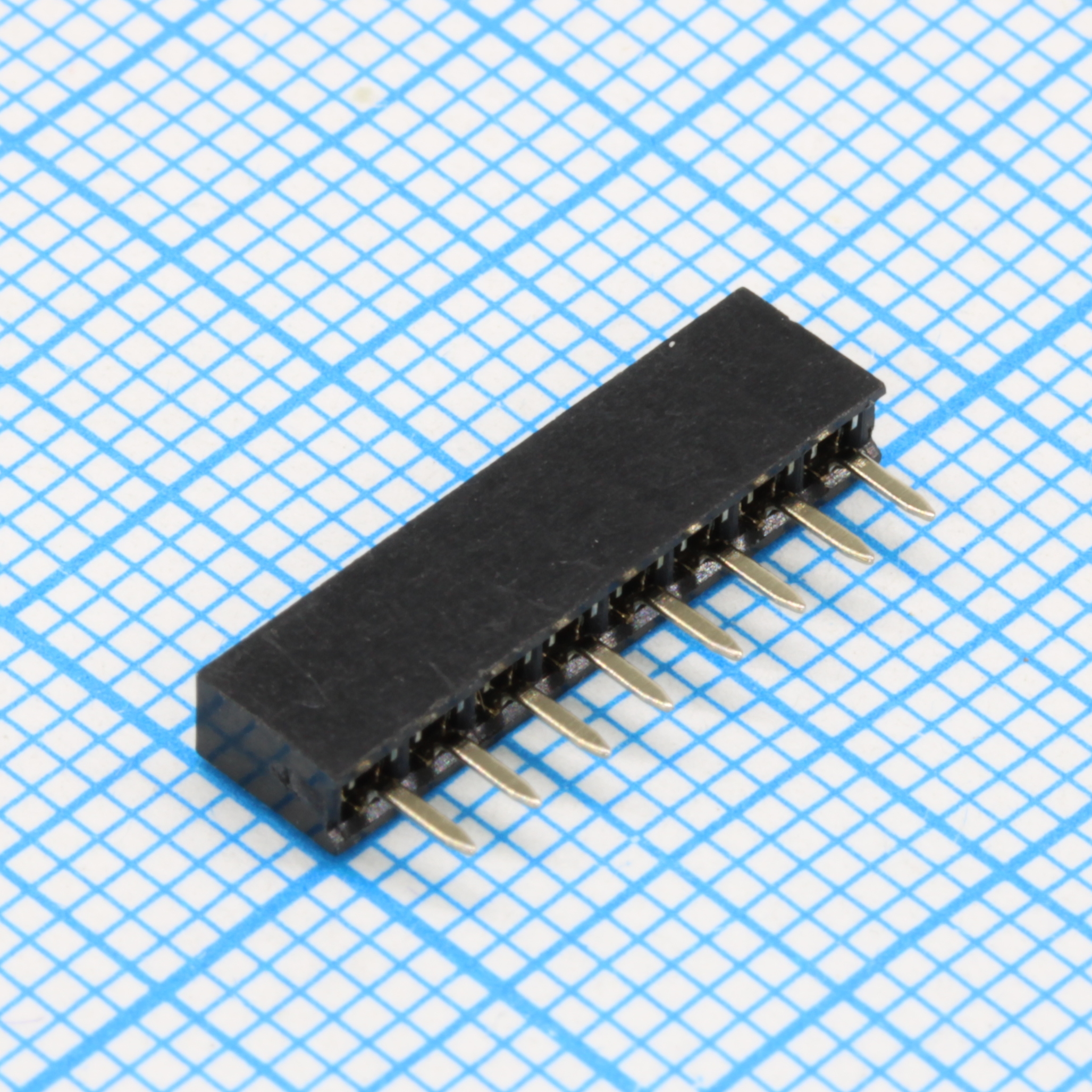 DS1026-01-1X8S8BV - Гнездо на плату 1х8 конт., шаг 2.00мм, высота 4.3мм, позолоч.