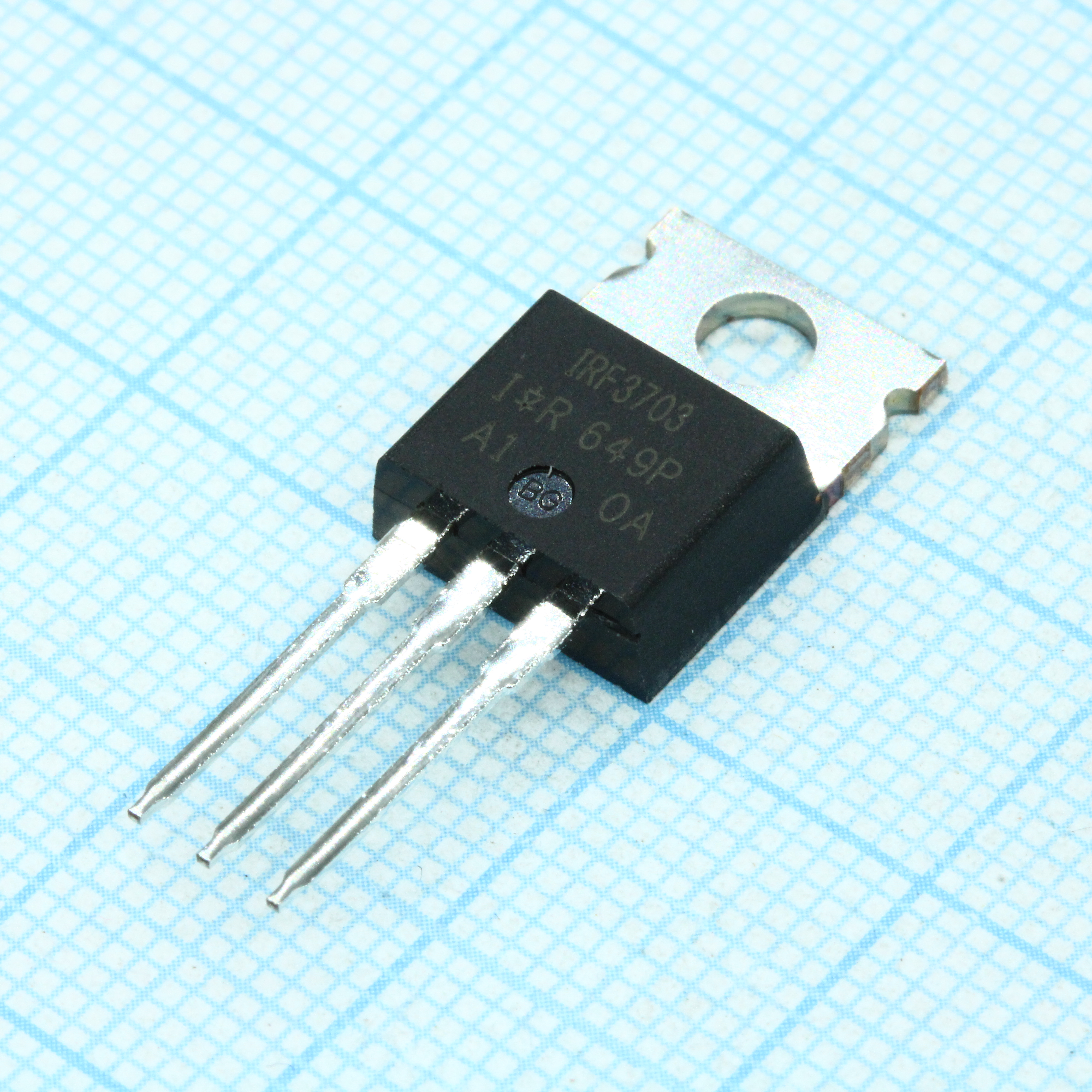 IRF3703PBF - Транзистор полевой MOSFET N-канальный 30В 210А 230Вт