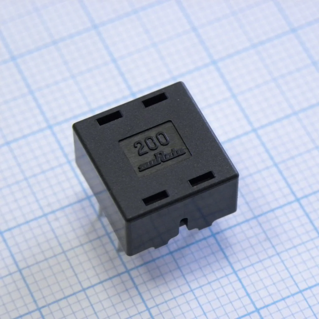 PLT09HN2003R0P1B - Дроссель синфазный 20uH 3A 30mOhm DCR Thru-Hole Box