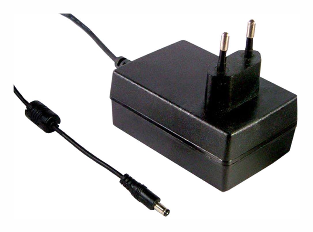 GST18E07-P1J - AC-DC, 15Вт, вход 85...264B AC 47...63 Гц,, выход 7.5B/2A, изоляция 3000В AC, 79x54x33мм, -30...+70°С, выходной разъем 11, диам. 5.5х2.1мм