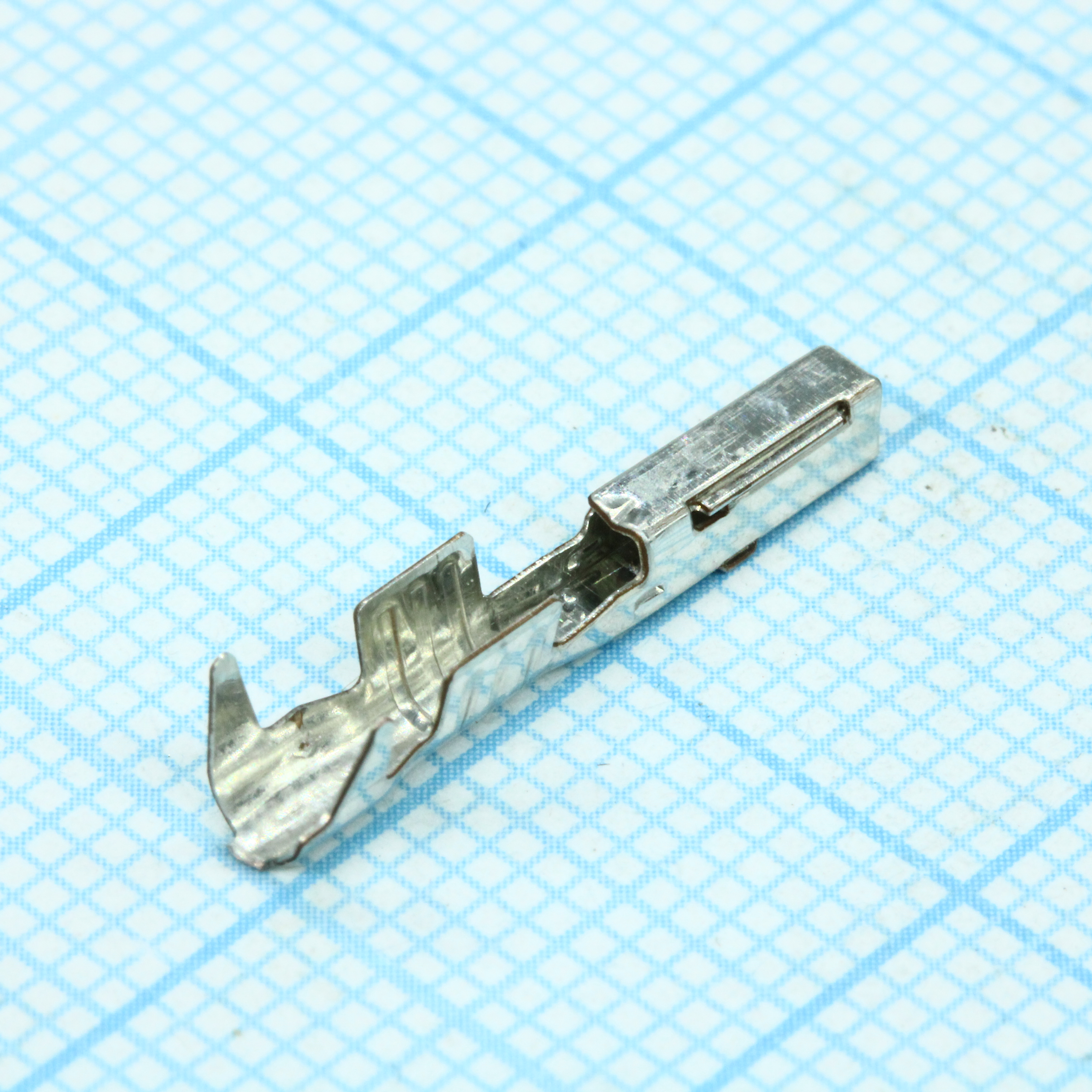 348050113 - Контакт обжимной гнездо / Серия CTX150/ 14-16AWG/ 1.5-2.0мм2 / 15А, 250В