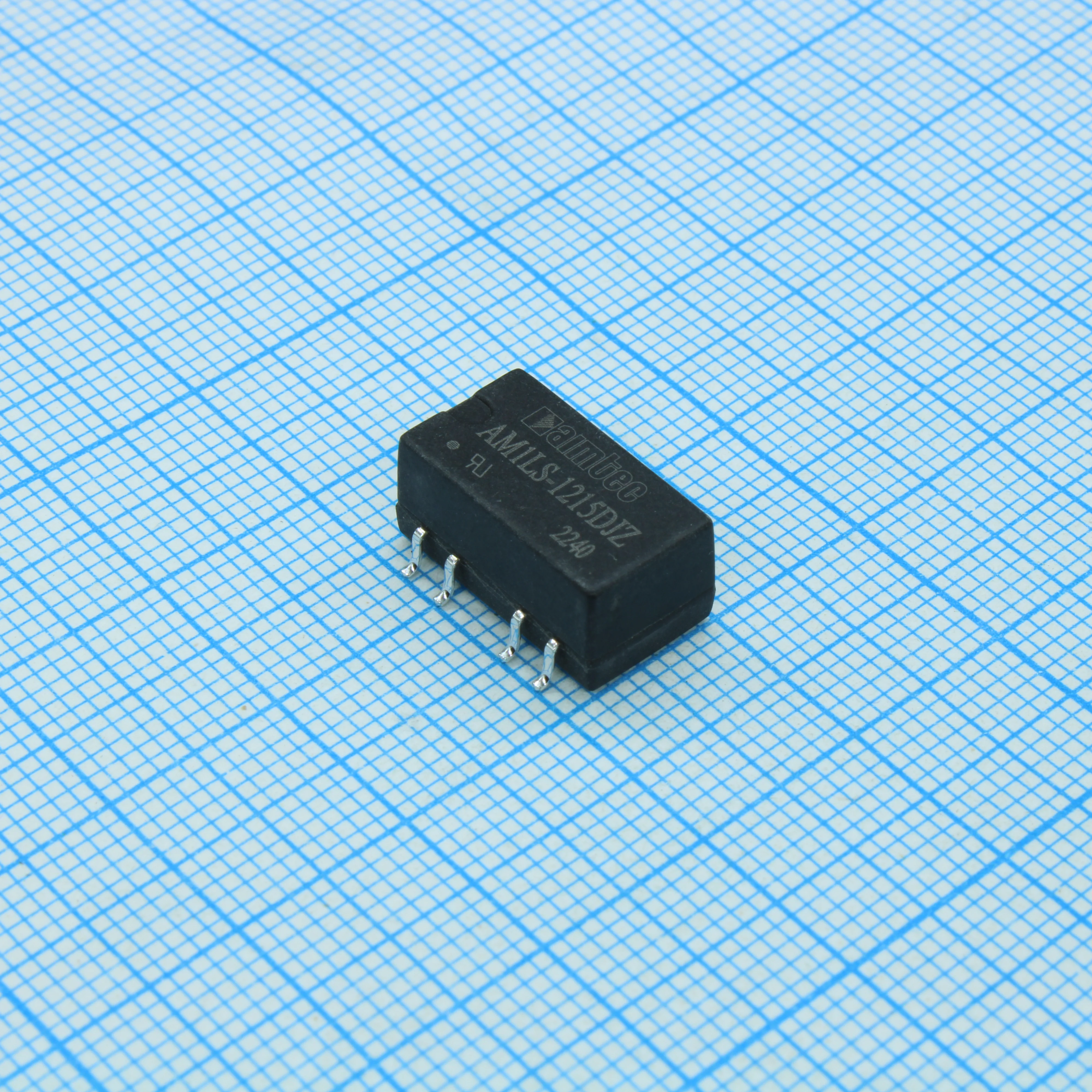 AM1LS-1215DJZ - DC/DC, 1Вт, вход 10.8…13.2В, выход ±15В/±0.004…0.034А, изоляция 1500В DC, КПД 83%, максимальная емкостная нагрузка не более ±220мкФ, для поверхностного монтажа, 15.24x11.4x7.25мм, -40…105°C, пластик