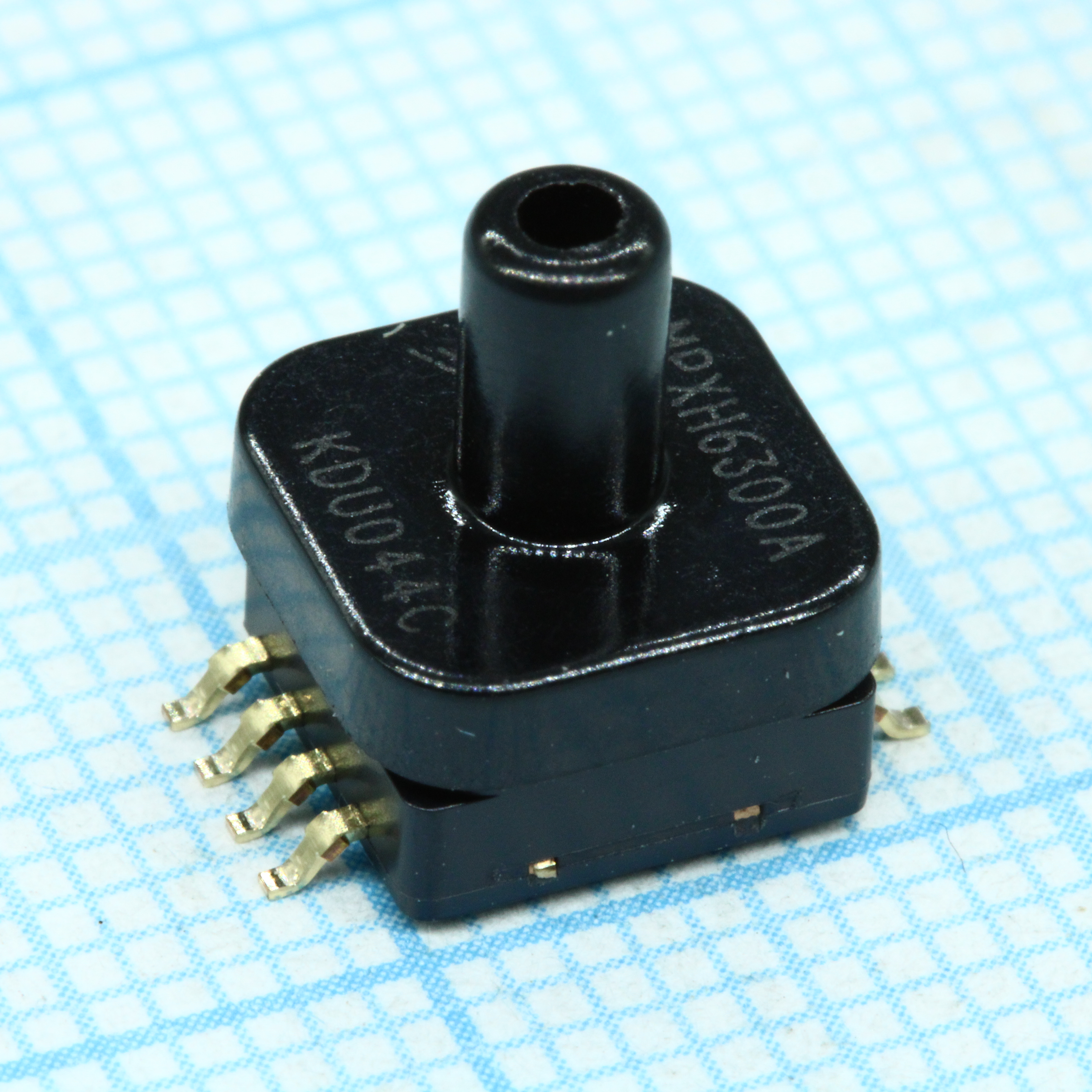 MPXH6300AC6U - Датчик давления 0,3 В до 4.9 в 20кпа до 304kPa