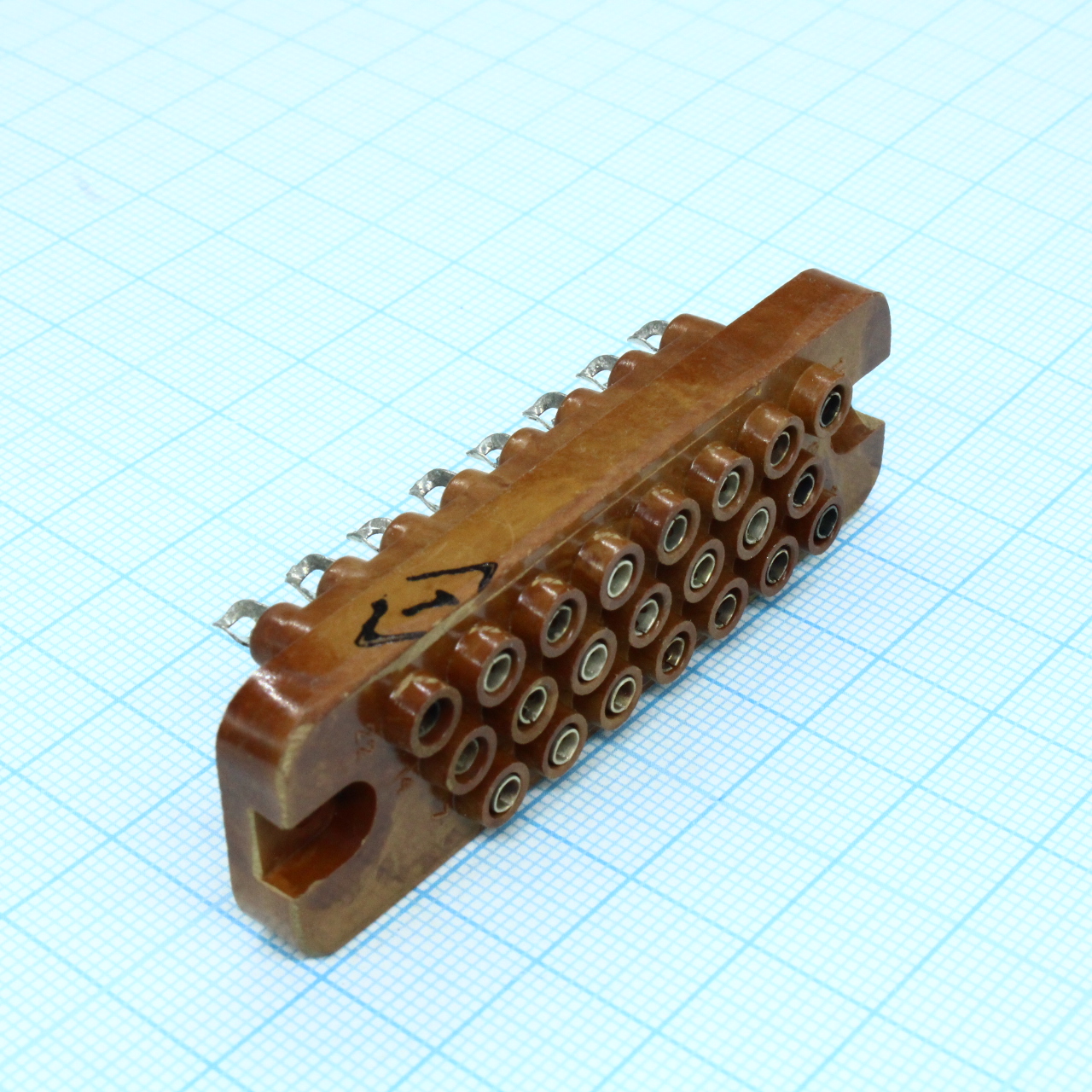 РП10-22  розетка - Соединитель  низкочастотный, прямоугольный, внутреннего монтажа