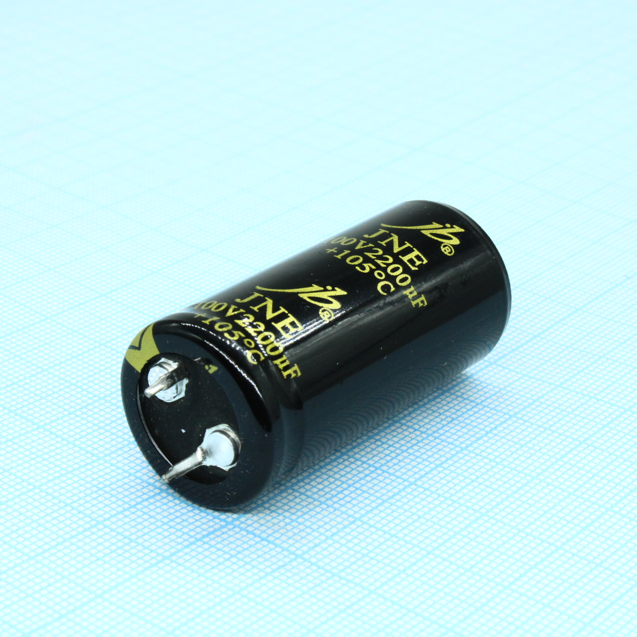 JNE2A222M10002200450 - Конденсатор алюминиевый электролитический 2200мкФ 100В ±20% (22 X 45мм) защелкиваемые выводы 10мм 2000час 105°С россыпь