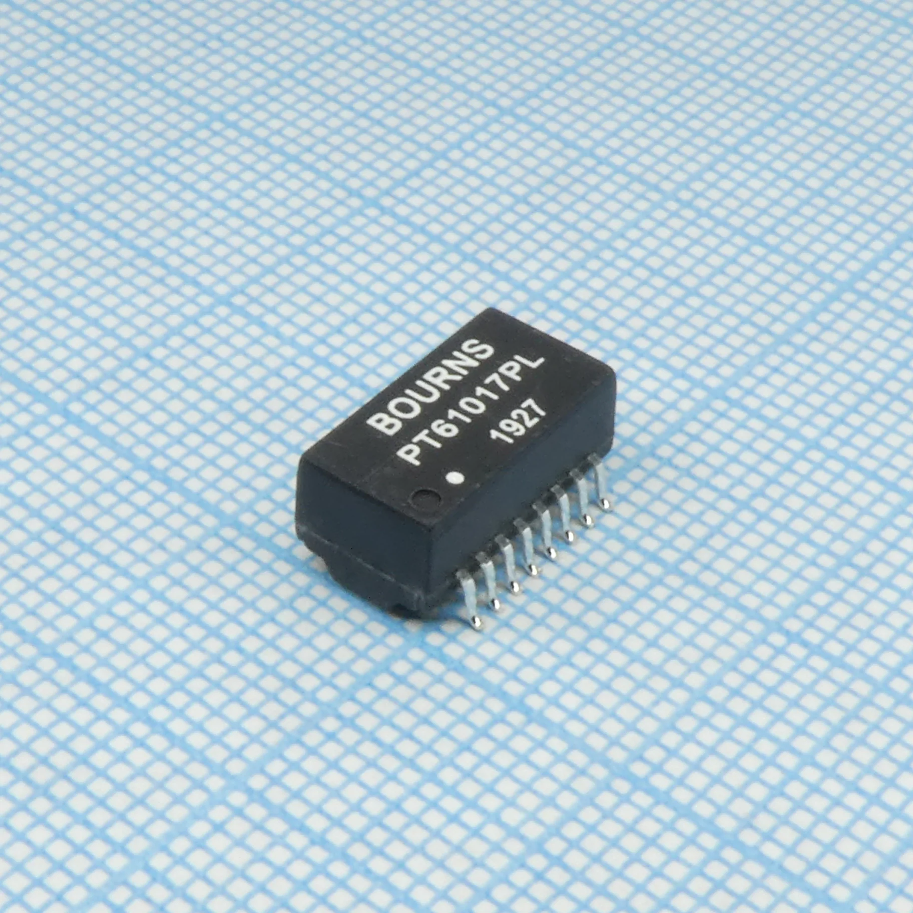 PT61017PEL - Телекоммуникационный трансформатор 2(1CT:1CT) первичная обмотка 0.6Ом вторичная обмотка 1.1Ом, 16 загнутых выводов для поверхностного монтажа