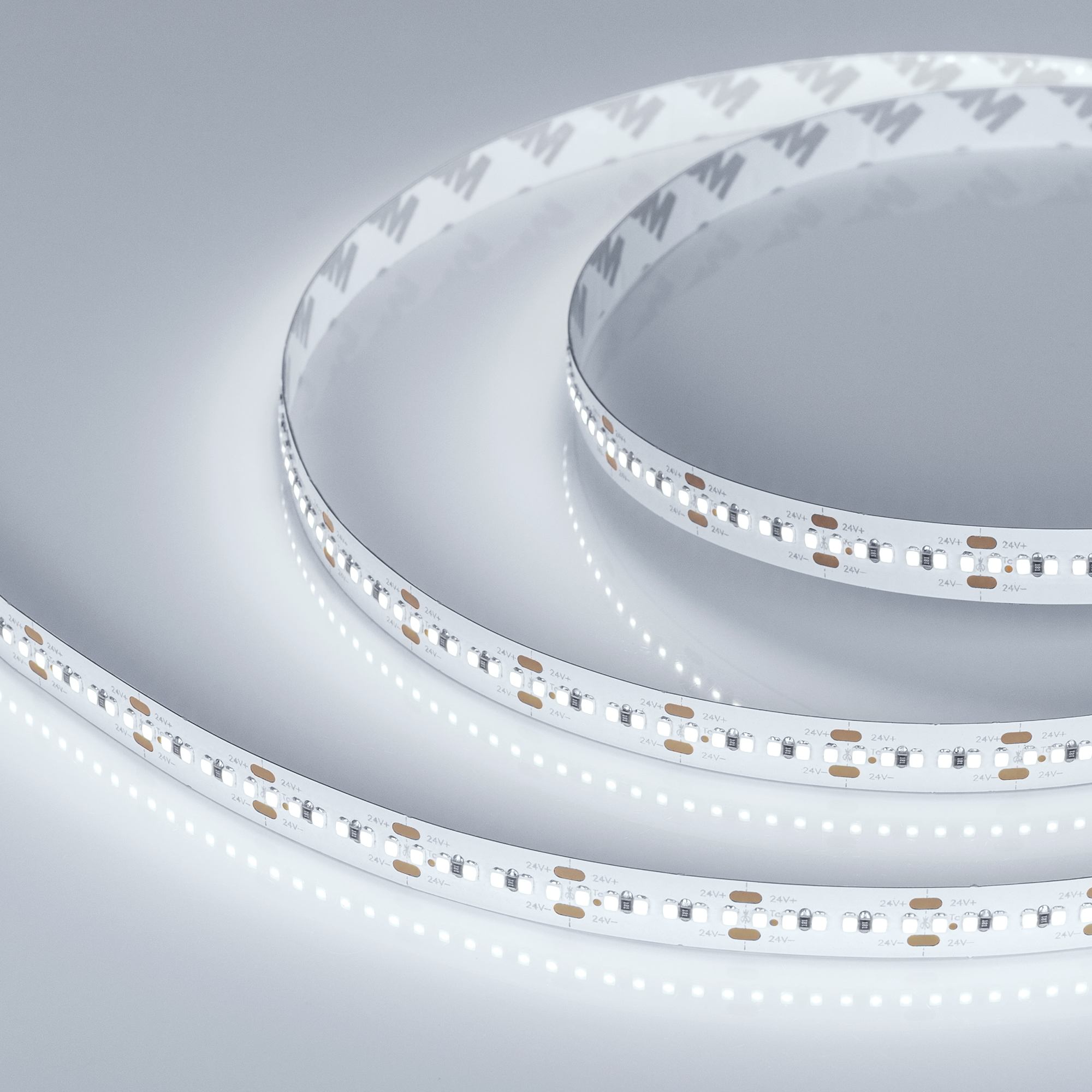 Лента MICROLED-M300-10mm 24V White6000 (21.6 W/m, IP20, 2216, 5m) 023586(2) - Светодиодная лента MICROLED-M300, открытая. Светодиоды 2216, 300 шт/м (1500 шт на 5 м), белая плата, ширина 10 мм, скотч 3M. Цвет БЕЛЫЙ 6000 K, цветопередача CRI>90, угол 120°. 