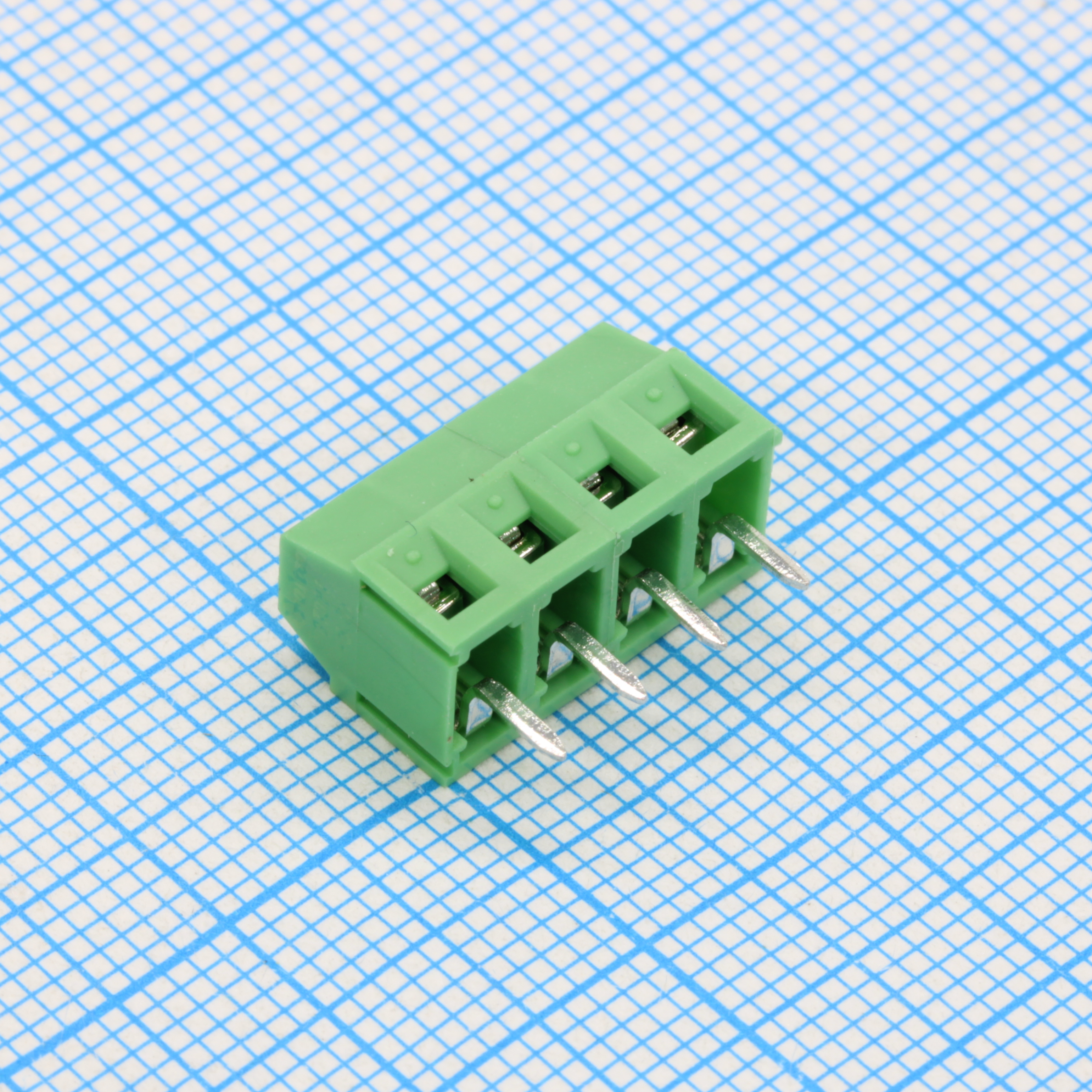 GT381-3.81-04P-14-00 - Винтовой клеммный блок с защитой провода, 4 контакта. Серия GT340-3.81