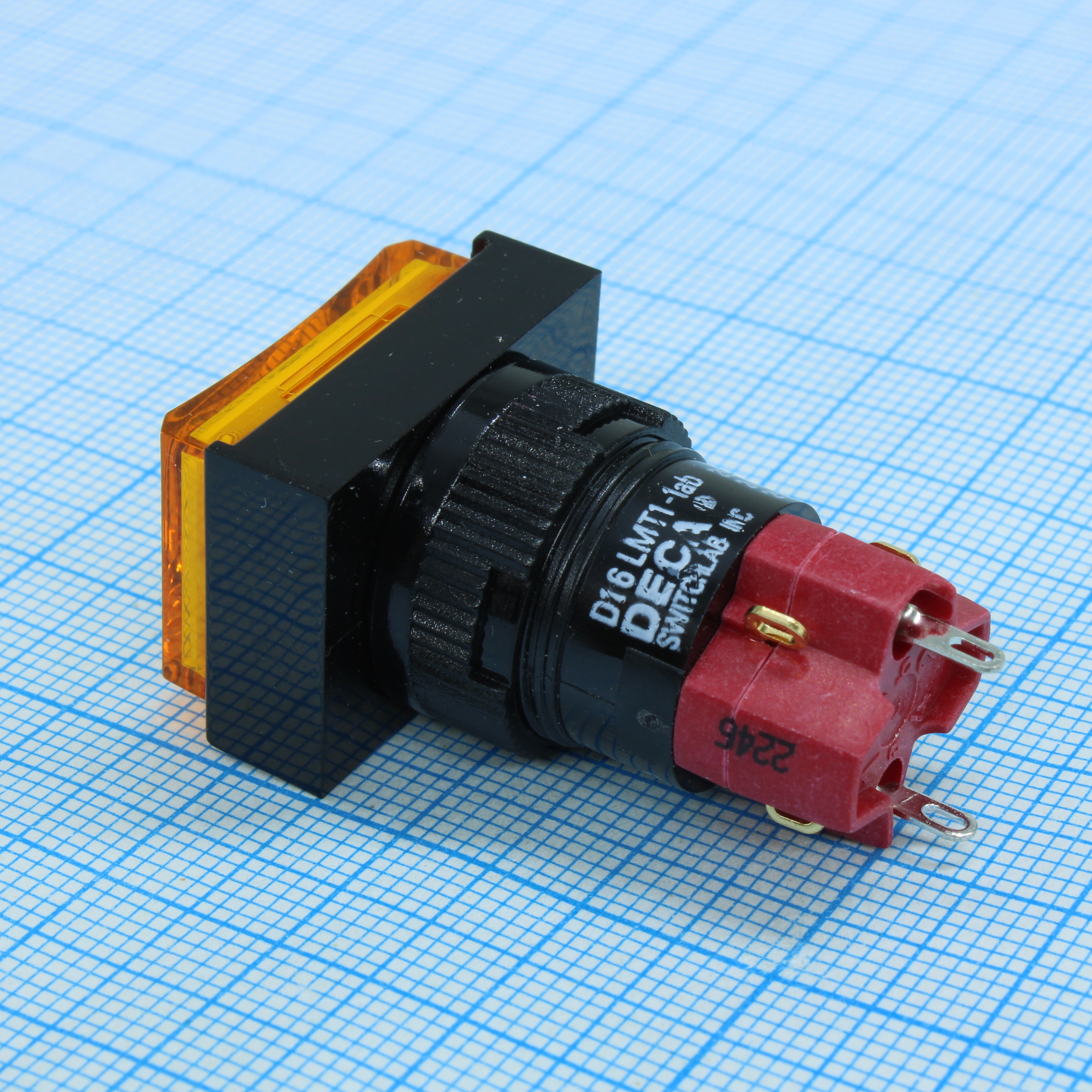 D16LMT1-1ABKY - D16LMT1-1ABKY, Переключатель кнопочный без фиксации 250В/5А LED подсветка 24В
