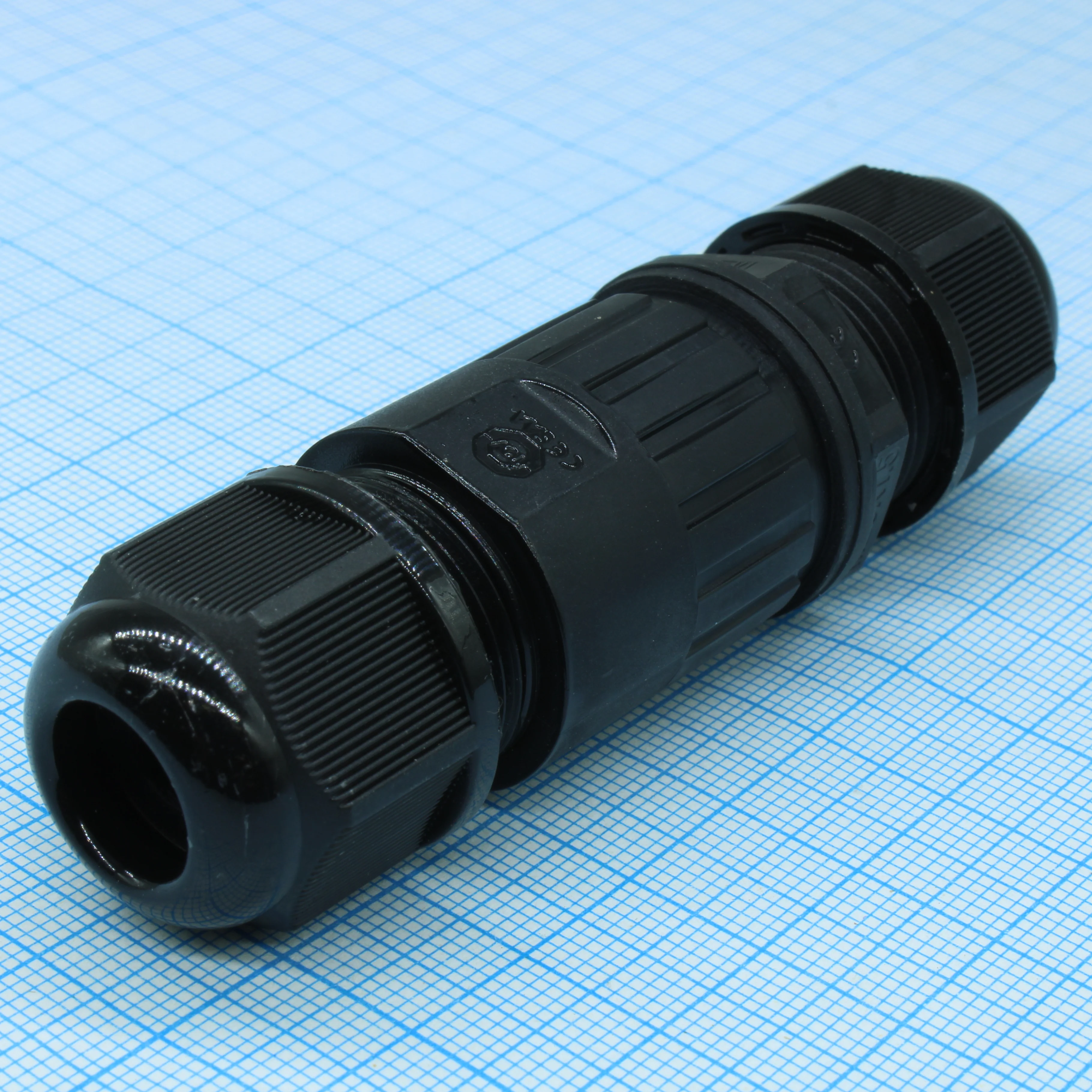 SZC-4-M20 (D=7-10.5MM) IP68 250V/10 - Разъём герметичный SZC-4-M20 (d=7-10.5 мм) IP68 250V/10, 4 контакта винтовой