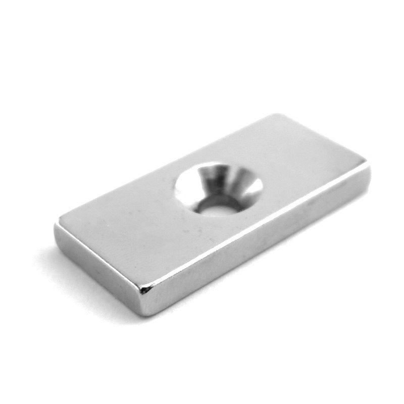 Магнит неодимовый прямоугольник 20х10х3мм с зенковкой 6.5х3мм (блист.2шт) 72-3702 - Магнит неодимовый