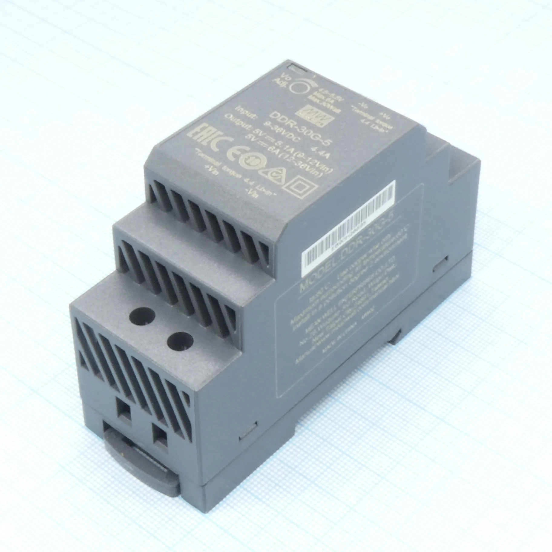 DDR-30G-5 - DC-DC, 30Вт, вход 9…39 В DC, выход 5В/6А, изоляция 4000В DC, в кожухе на DIN-рейку, 35х90х54.5мм, -40...+85°С