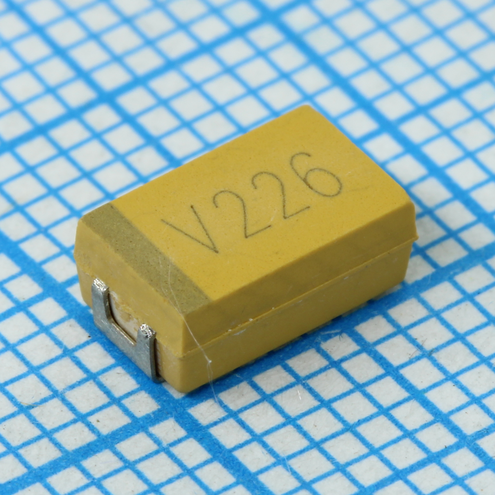 CA45L-D035K226TE400 - Конденсатор танталовый 22мкФ ±10% 35В типоразмер D низкое ESR