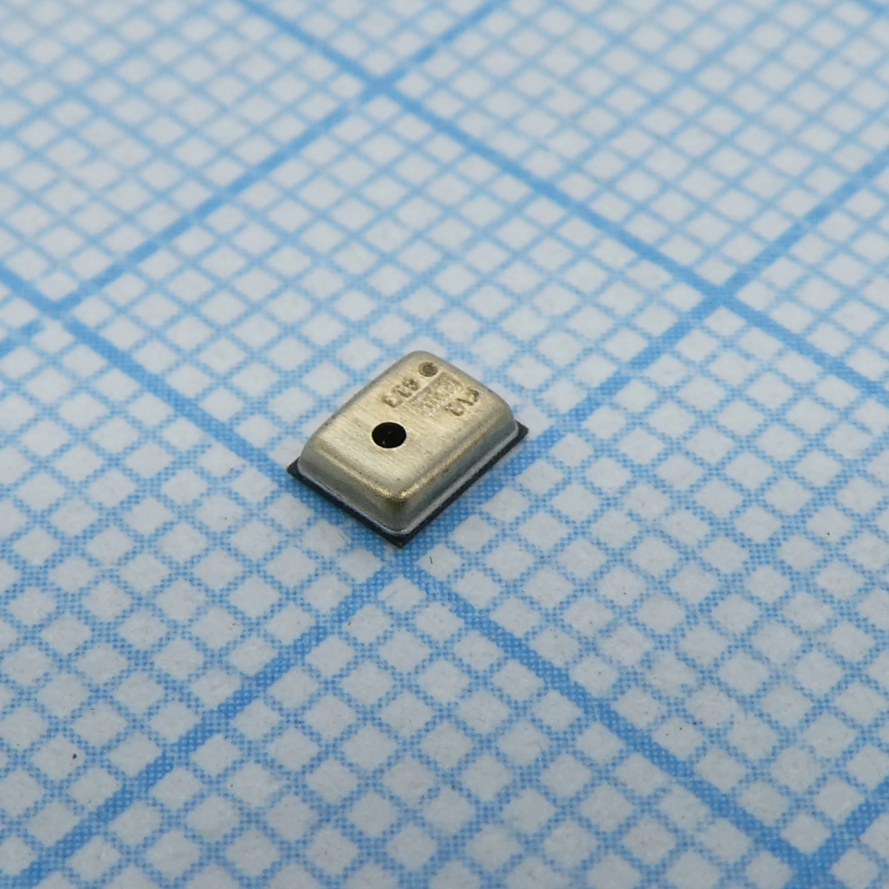 MP34DT01TR-M - MEMS цифровой микрофон емкостной маломощный ультракомпактный.