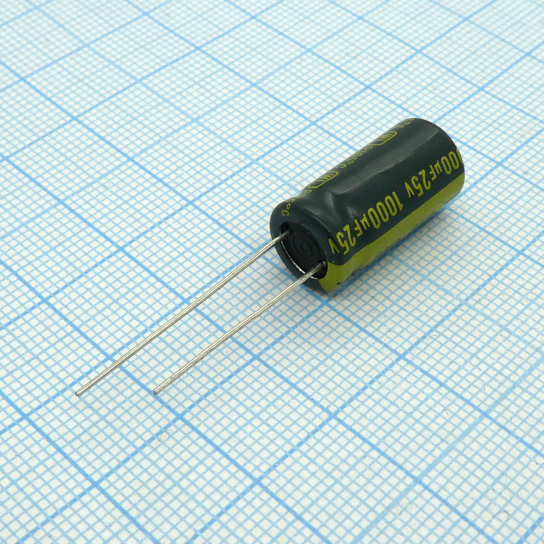 WL-25-820 / 10*20 comp - Конденсатор радиальный 820мкФ 25В 10*20 -55°+105°