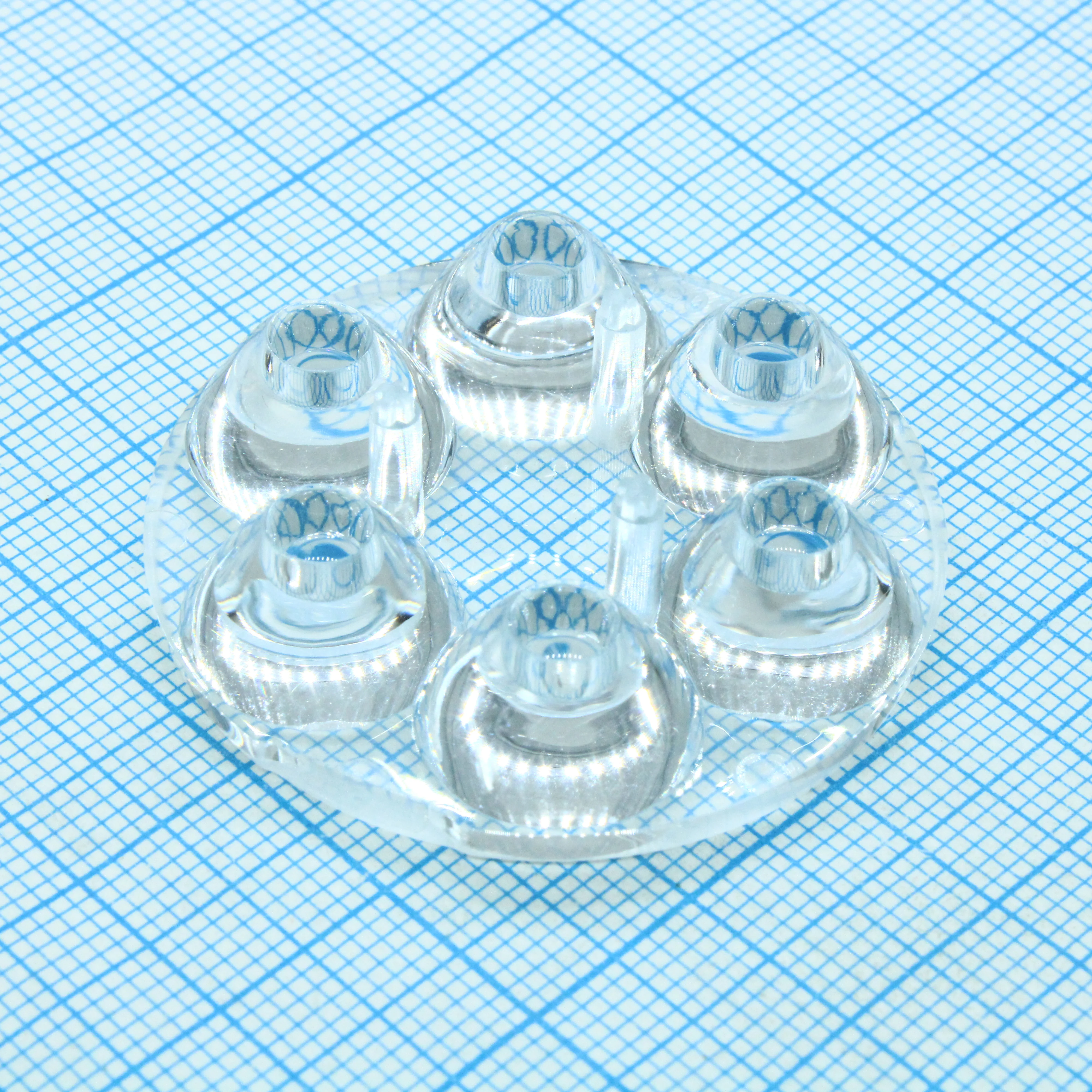 C11805_ANNA-40-6-S - Круглая групповая линза под 6светодиодов, ~15°, D=40 mm   H=10,7 mm