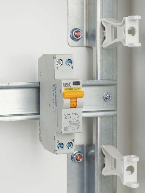 Выключатель автоматический дифференциального тока C 16А 30мА тип A АВДТ32ML KARAT MVD12-1-016-C-030-A