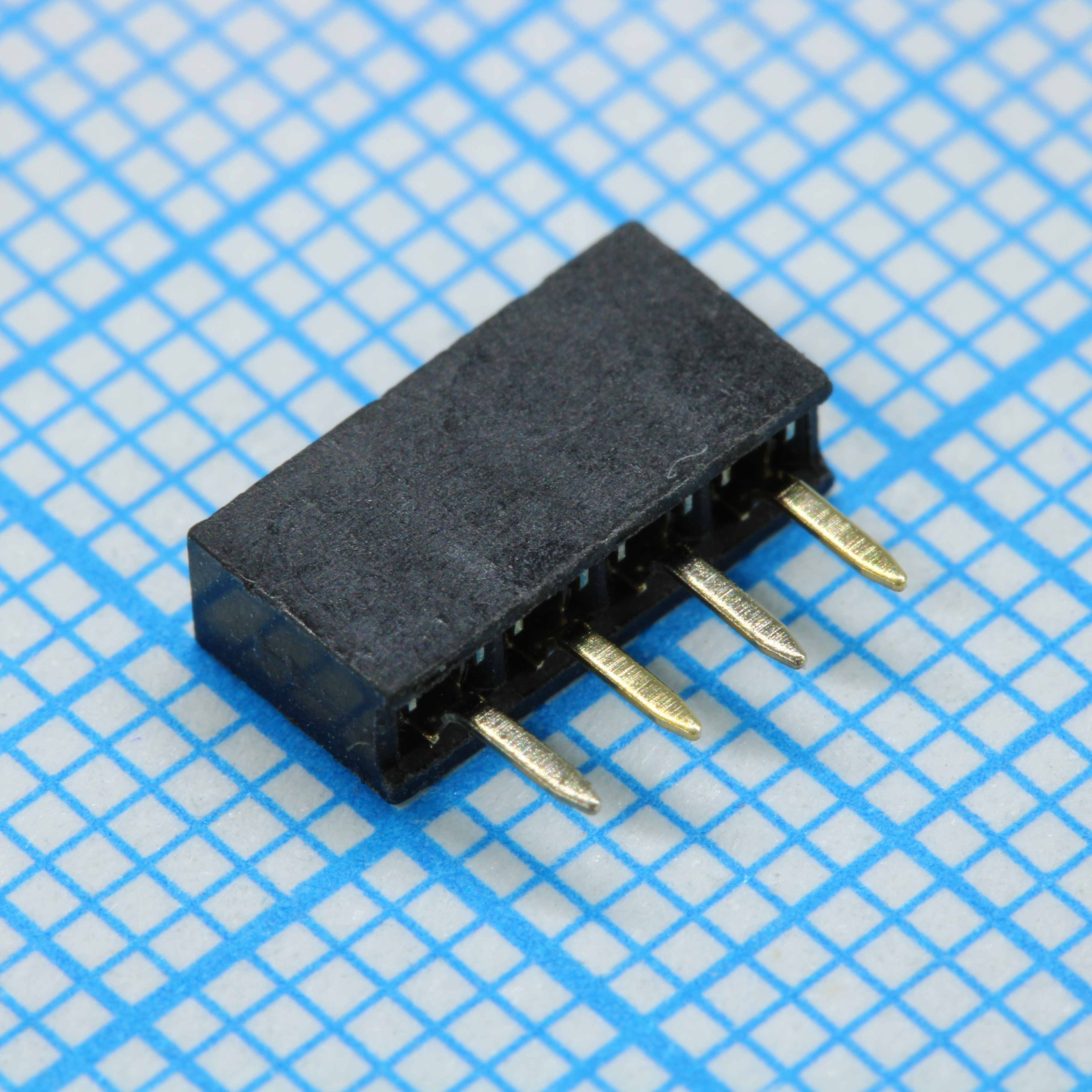 DS1026-01-1X4S8BV - Гнездо на плату 1х4 конт., шаг 2.00мм, высота 4.3мм, позолоч.