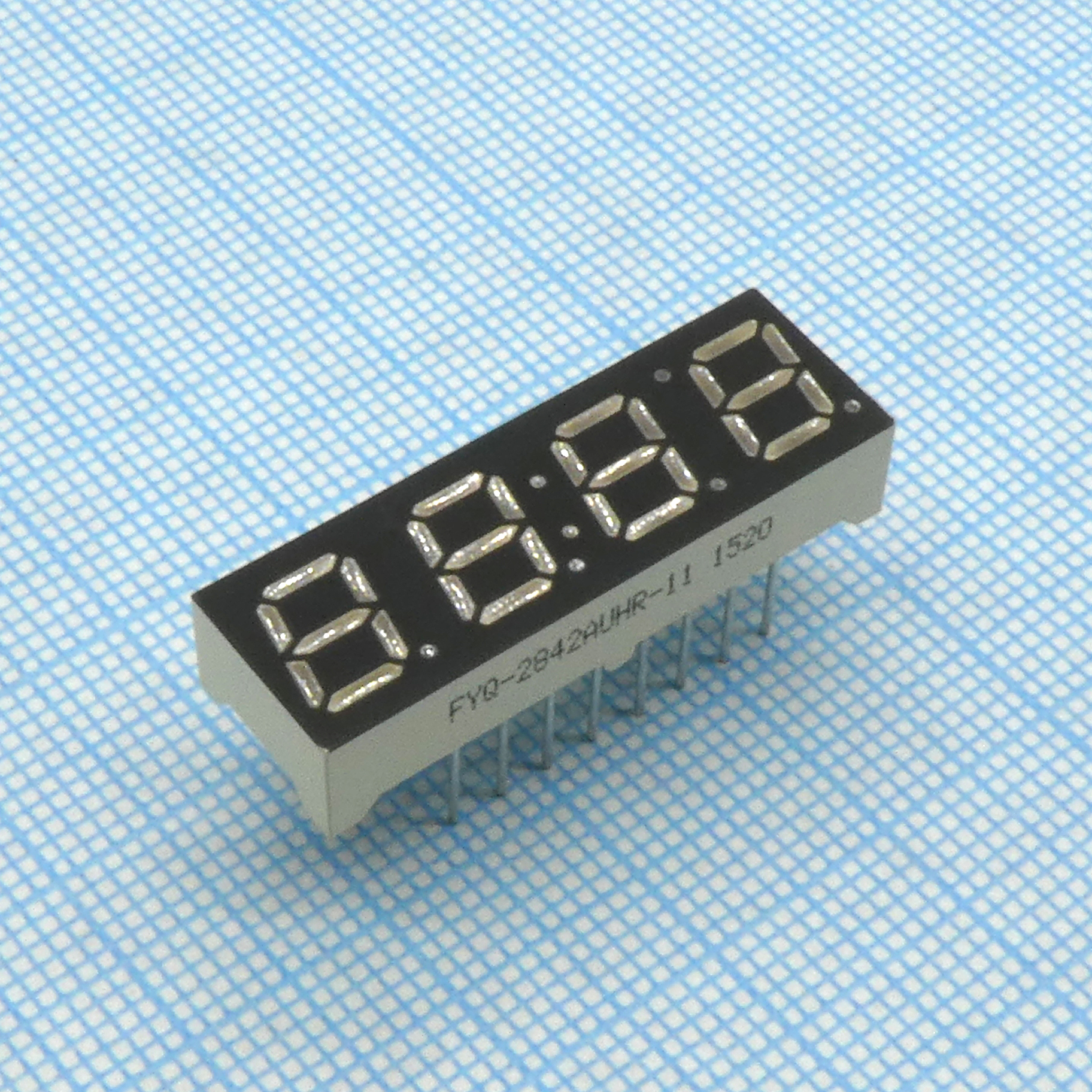 FYQ-2842AUHR-11 - 4-х разрядный индикатор 7мм/красный/640нм/30-60мкд/ОК