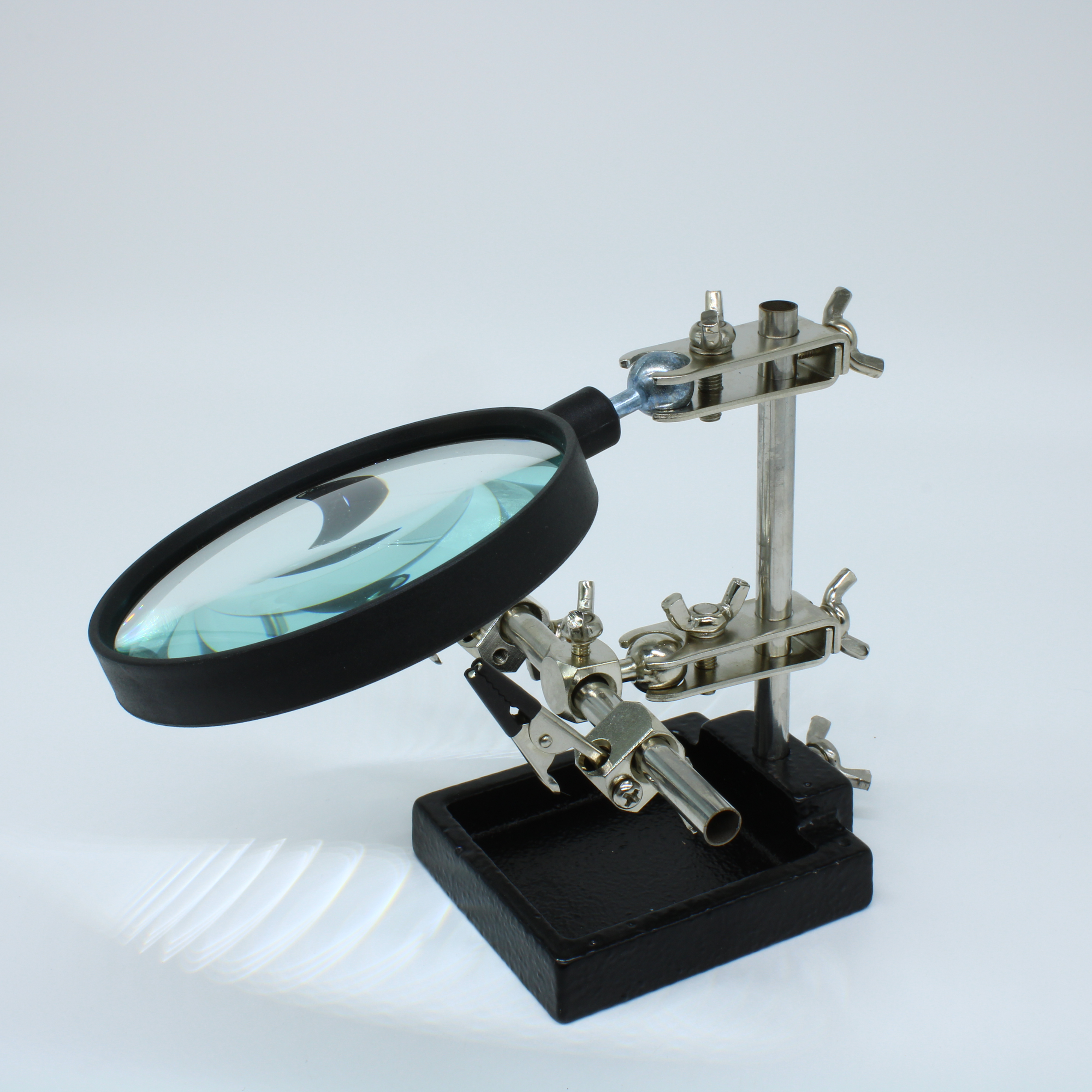 Держатель -третья рука- REXANT - 2 зажима, чугун, линза 90 мм