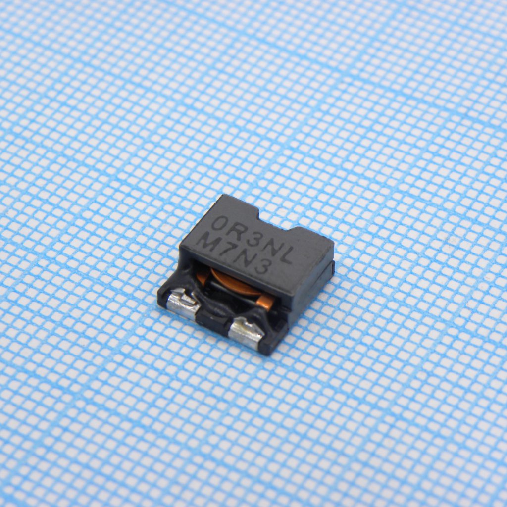 CDEP104NP-0R3NC-88 - Силовая SMD индуктивность 0.39мкГн ±30% 18A 1.8мОм c магнитным экраном
