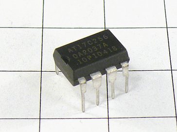 Микросхема AT17C256-10PI