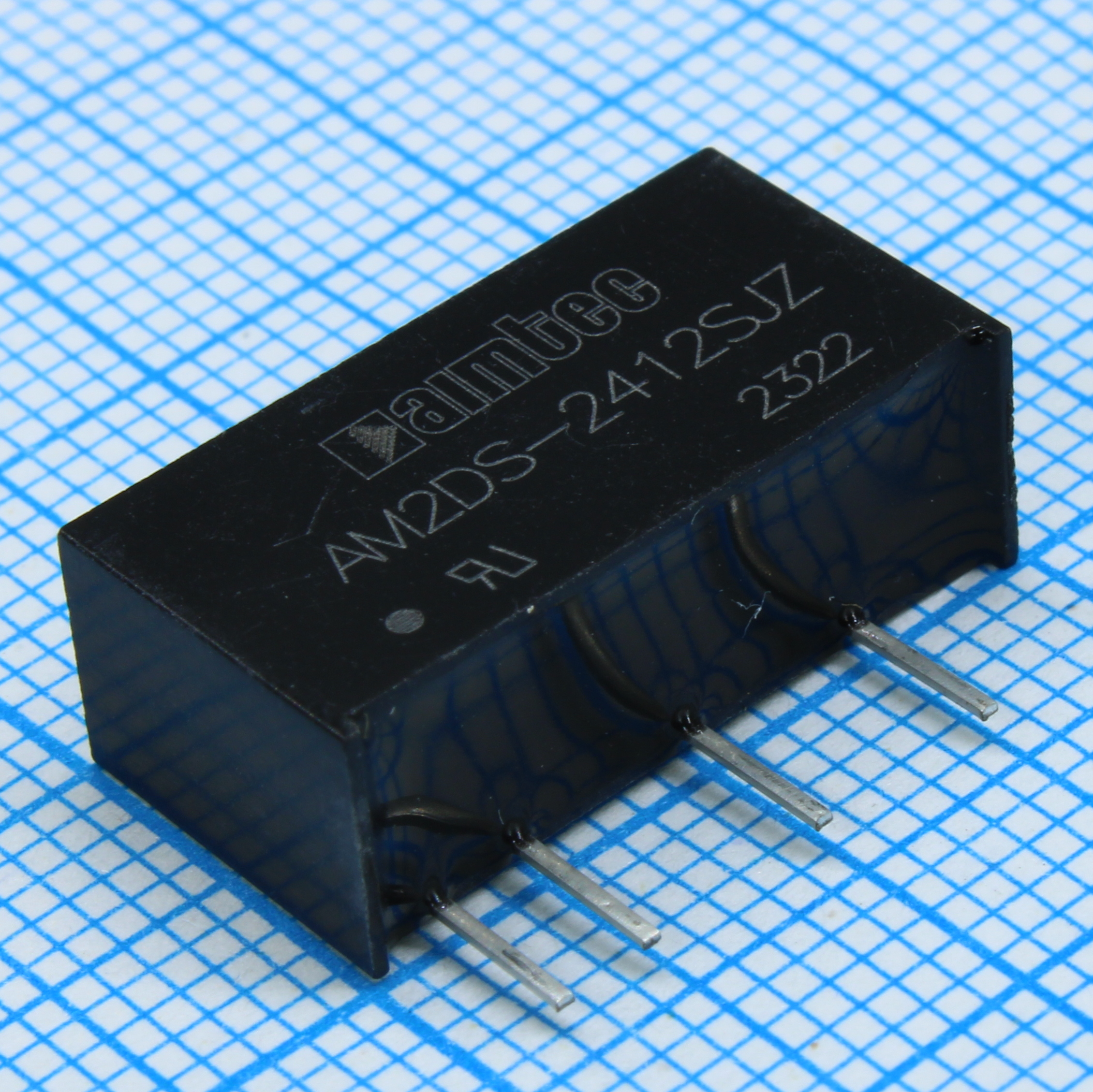 AM2DS-2412SJZ - DC/DC, 2Вт, вход 21.6…26.4В, выход 12В/0.017…0.167А, изоляция 1500В DC, КПД 84%, максимальная емкостная нагрузка не более 560мкФ, SIP7, 19.65x7.05x10.16мм, -40…105°C, пластик