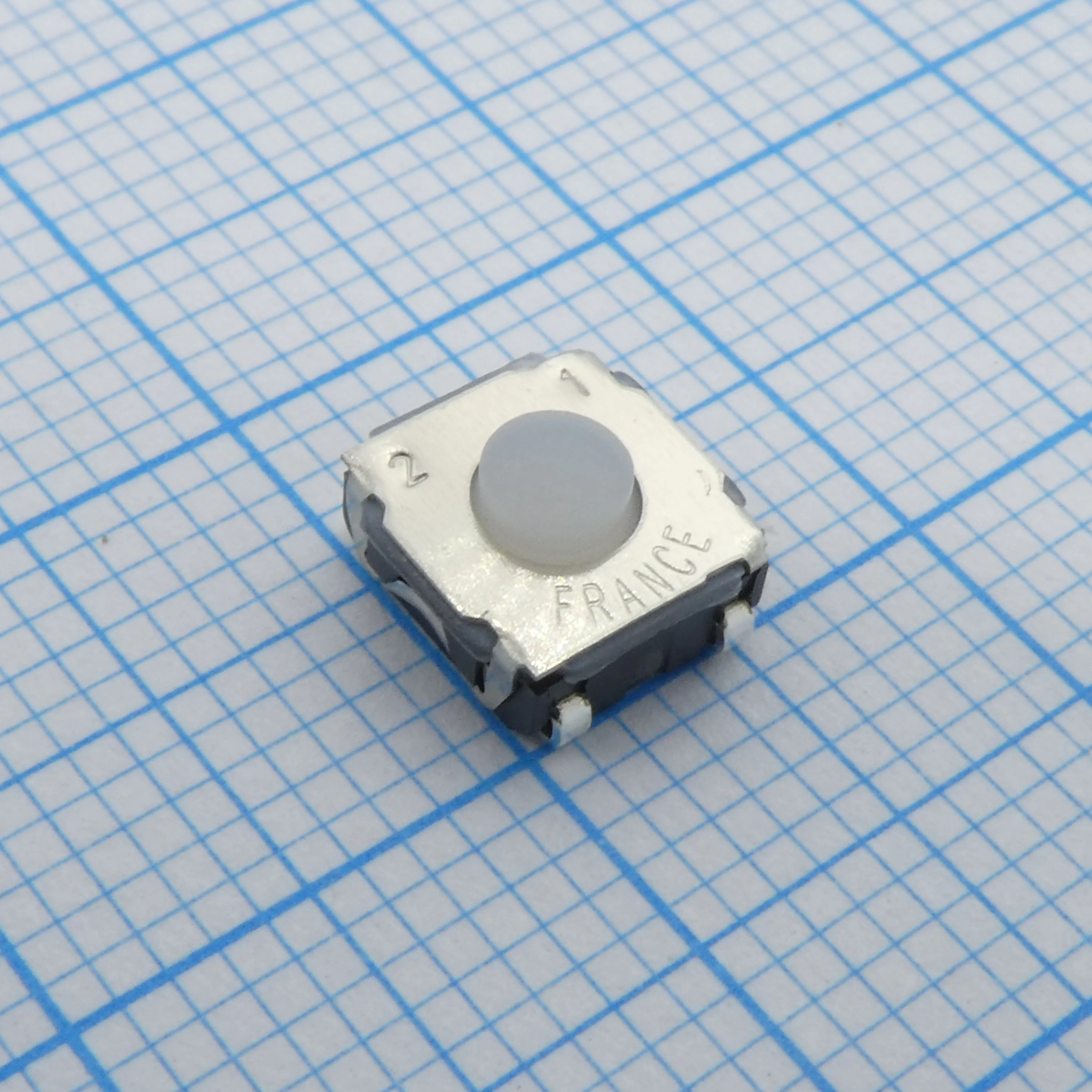KSC221J LFS - Кнопка тактильная 6Х6Х3.5мм  0.05A 32В 2H 500000циклов SMD монтаж, посеребренные котнакты