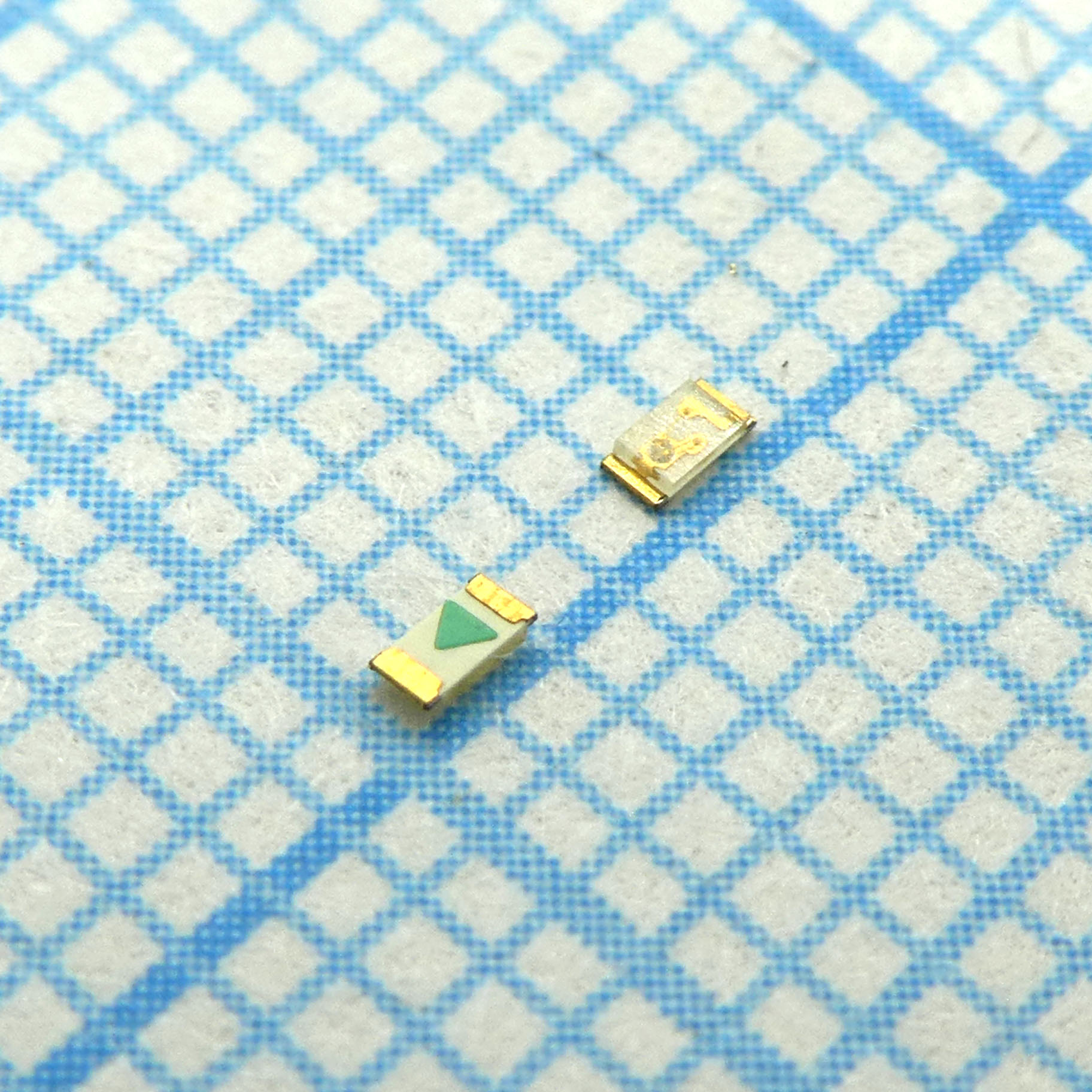 KPG-1608CGKC-T - Светодиод smd 1,6х0,8мм/зеленый/570нм/20-50мкд/прозрачный/120°