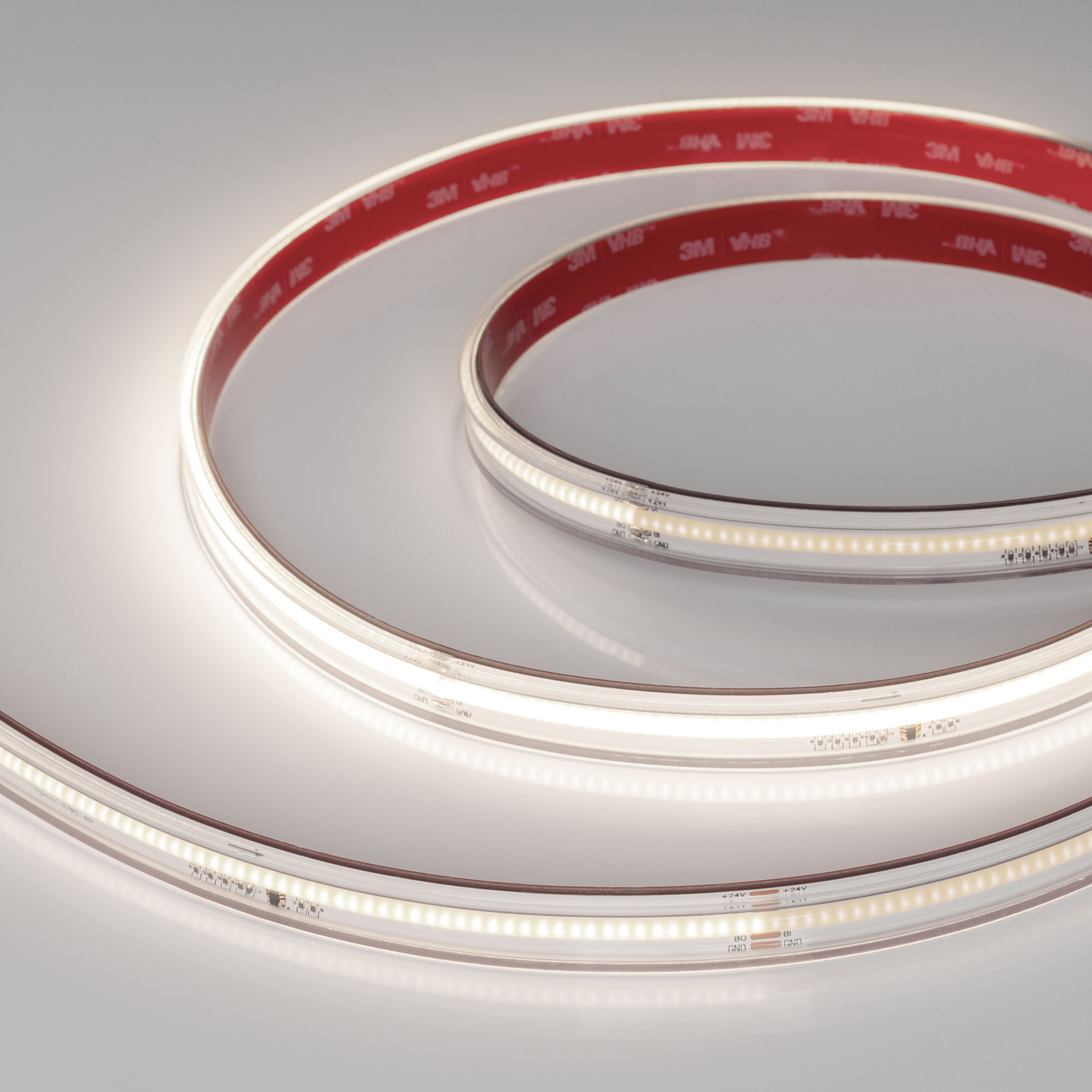 Лента герметичная SPI-COB-PS-X378-14mm 24V Day4000-PX63-BPT (7 W/m, IP67, 5m) 039963 - Светодиодная лента SPI-X378, герметичная IP67 (PS - силиконовая экструзия), микросхема WS2818B. Светодиоды CSP 378 шт/м (1890шт на 5м), 1 pixel = 63 LED, белая плата, с