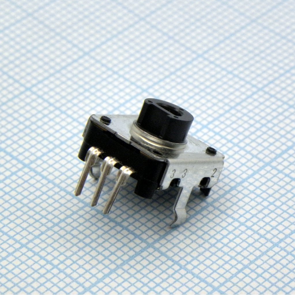 EC12E2420301 - Энкодер EC12 24 щелчка, 24 импульса, полый пластмассовый вал 3,5мм, горизонтальные выводы