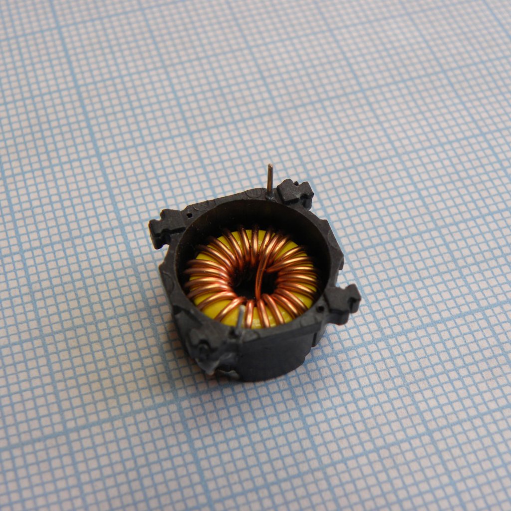 SH260T-4.3-10 - 10uH 4.3A/ 26 mOhm 260kHz