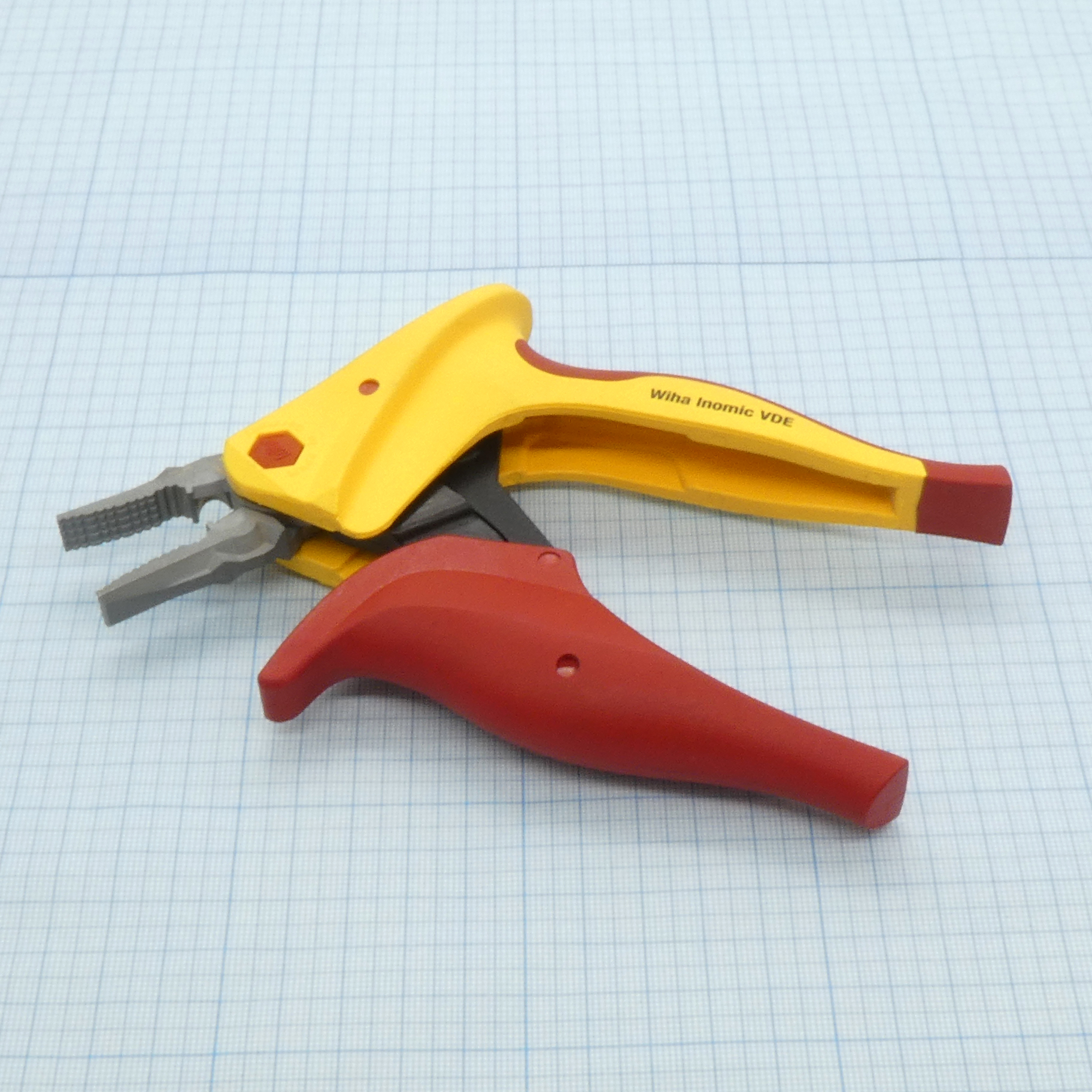 Плоскогубцы Z 01 9 16 - Плоскогубцы Z 01 9 16