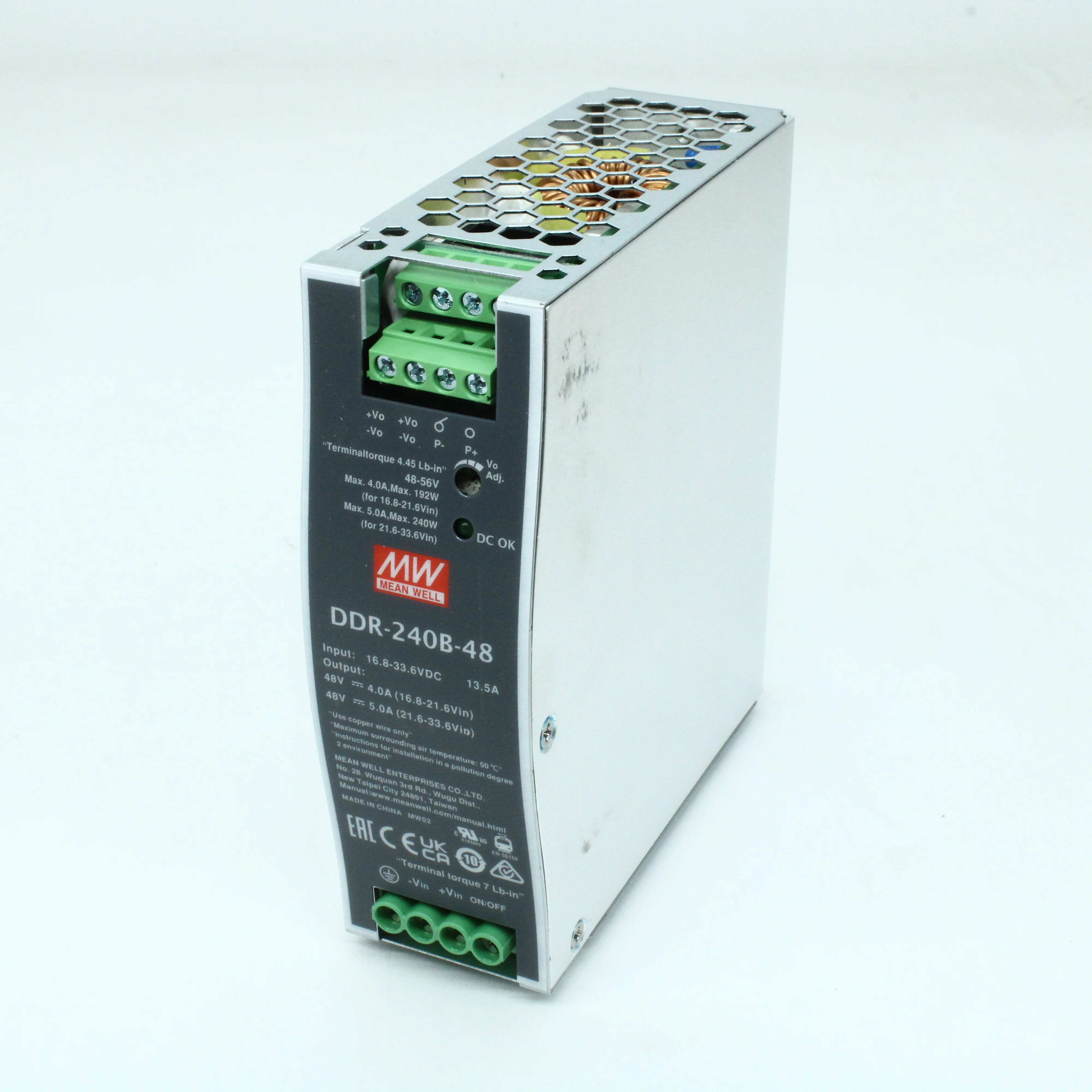 DDR-240B-48 - DC-DC, 240Вт, вход 16.8…33.6 В DC, выход 48В/5А, изоляция 4000В DC, в кожухе на DIN-рейку, 40х125.2х113.5мм, -40...+70°С