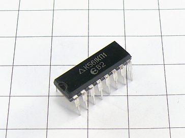 Микросхема К561КП1