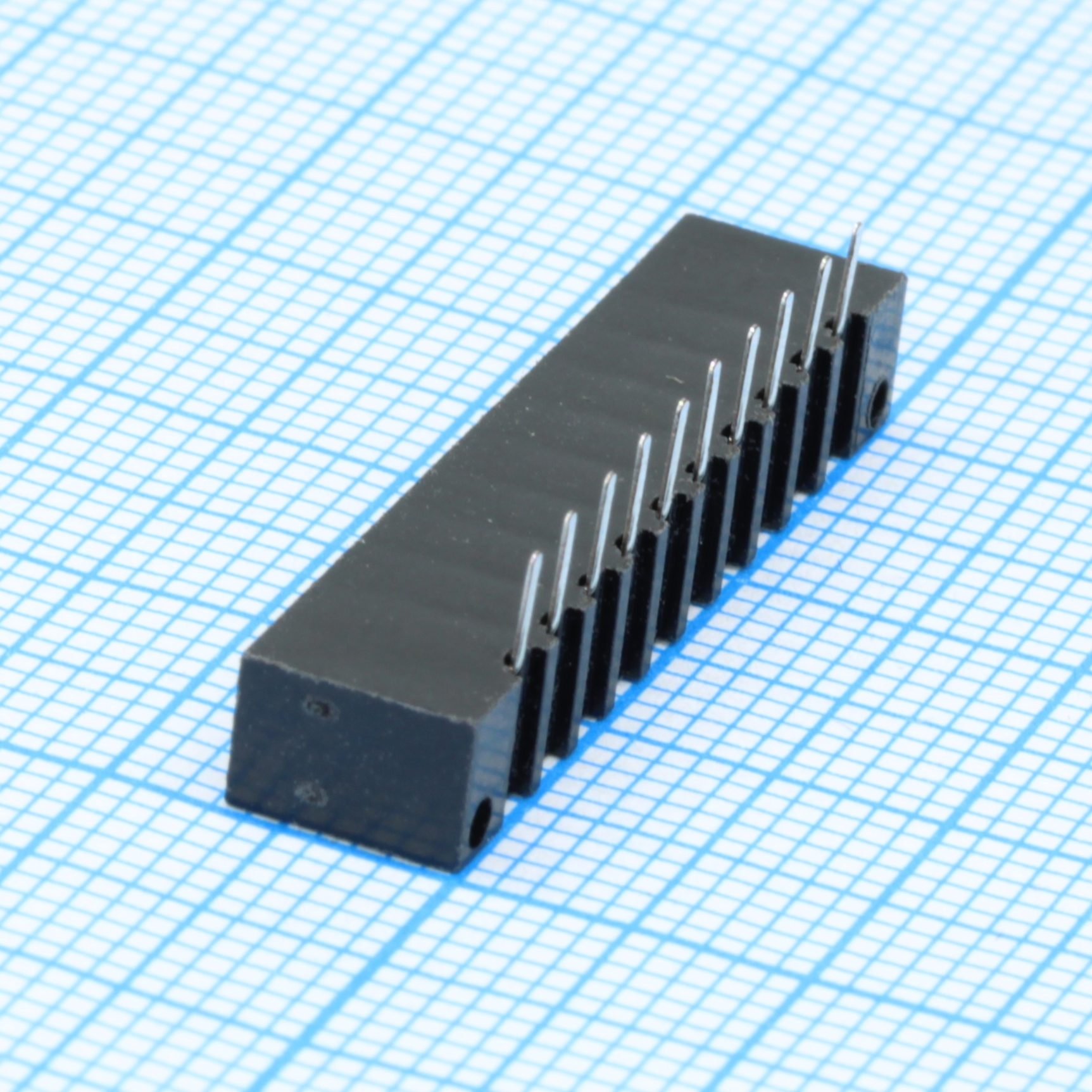 DS1020-10RT1D - FPC разъем для шлейфа на плату угловой 10pin, шаг 2.54мм